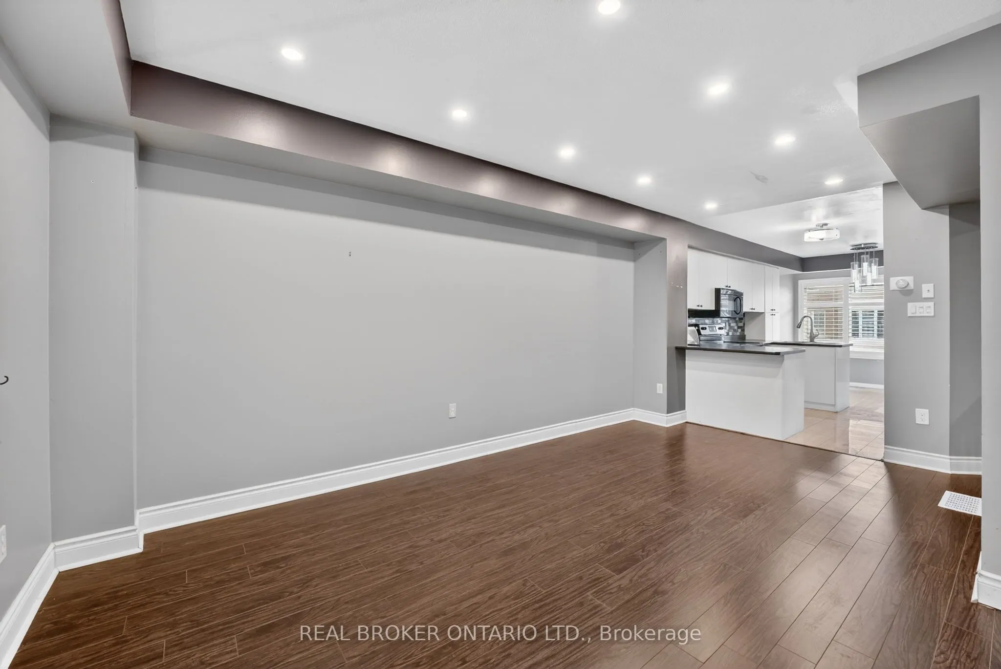 5985 Creditview Road #8