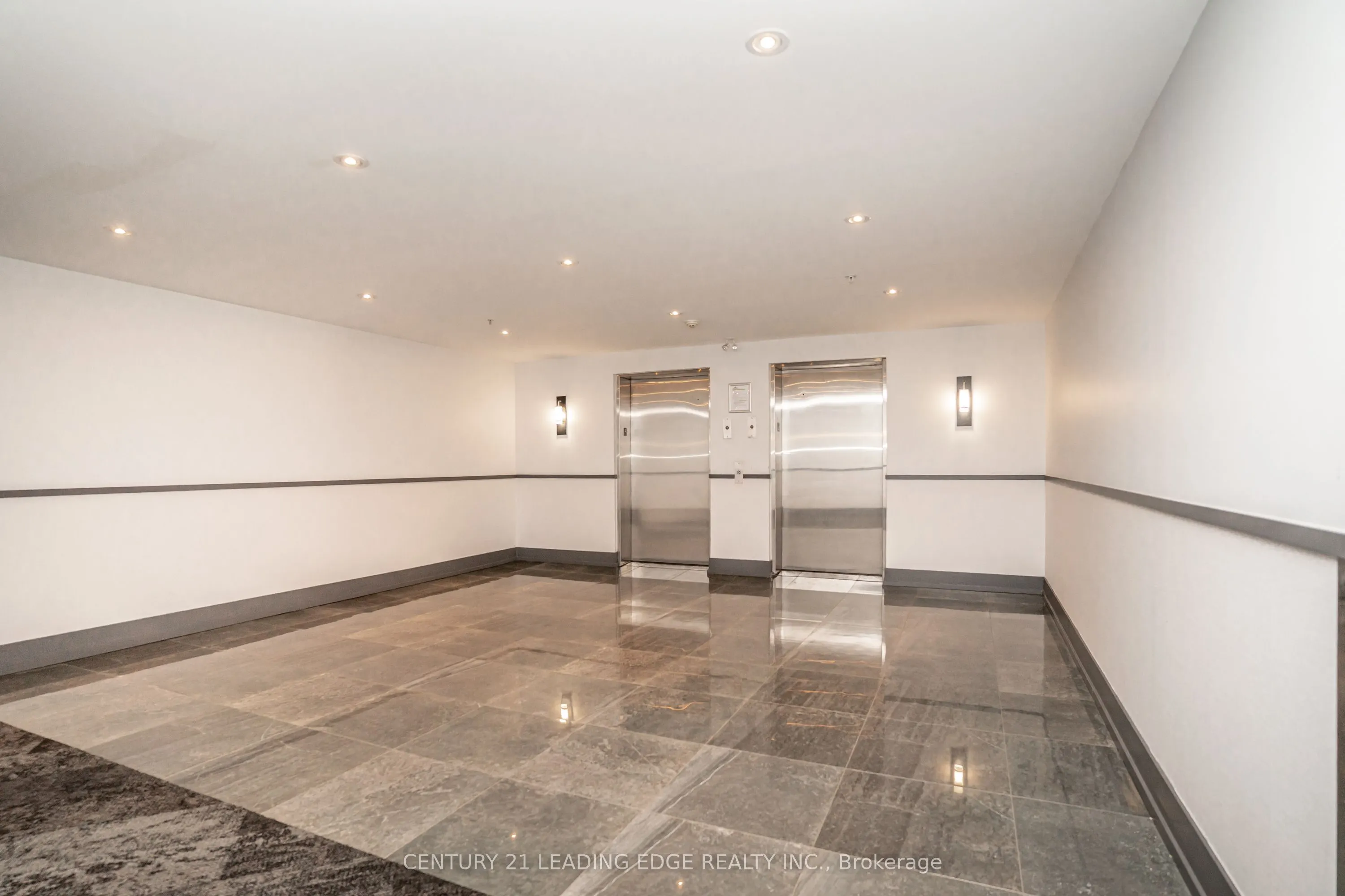570 Lolita Gardens #421