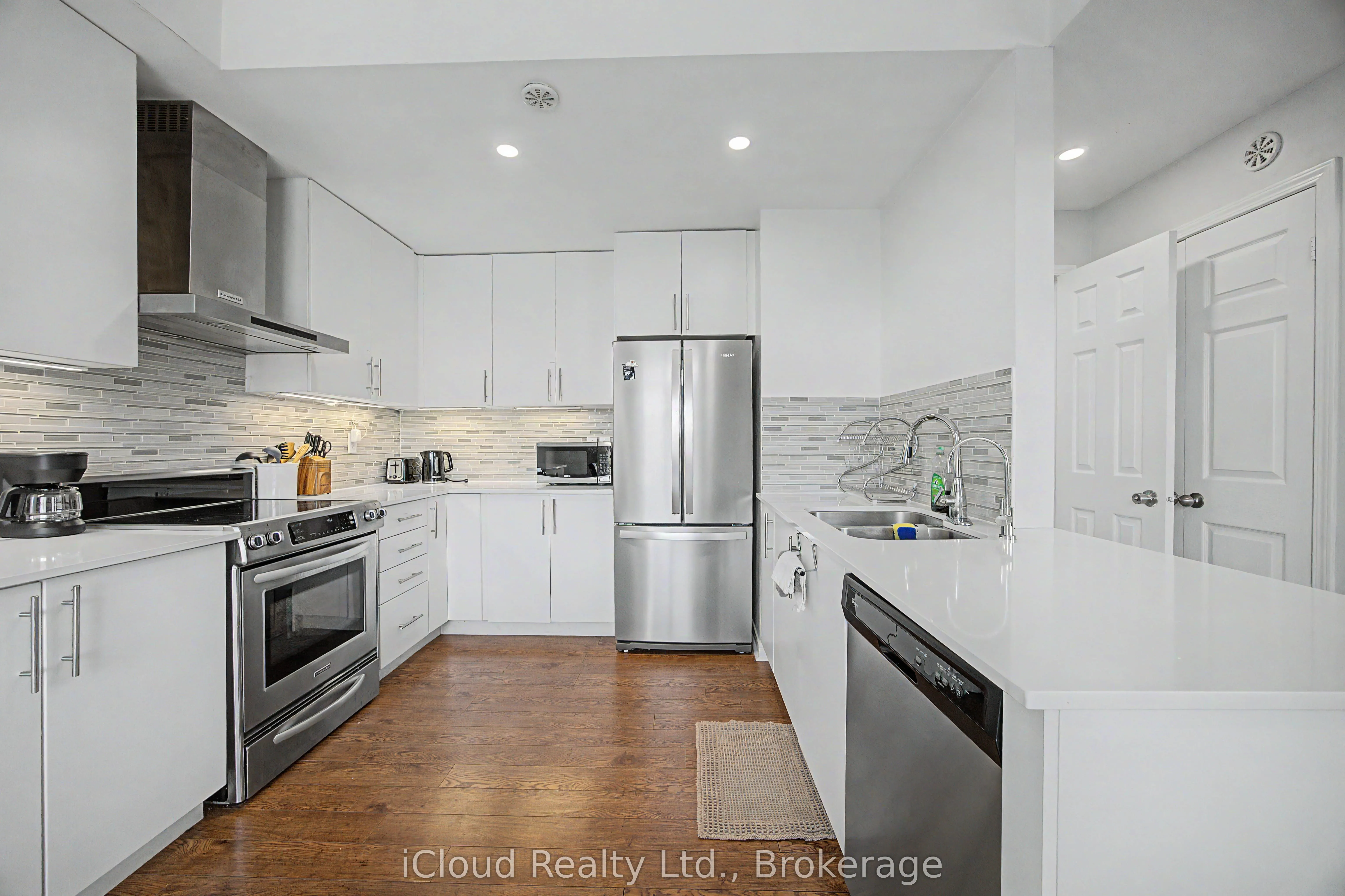 180 Howden Boulevard #6