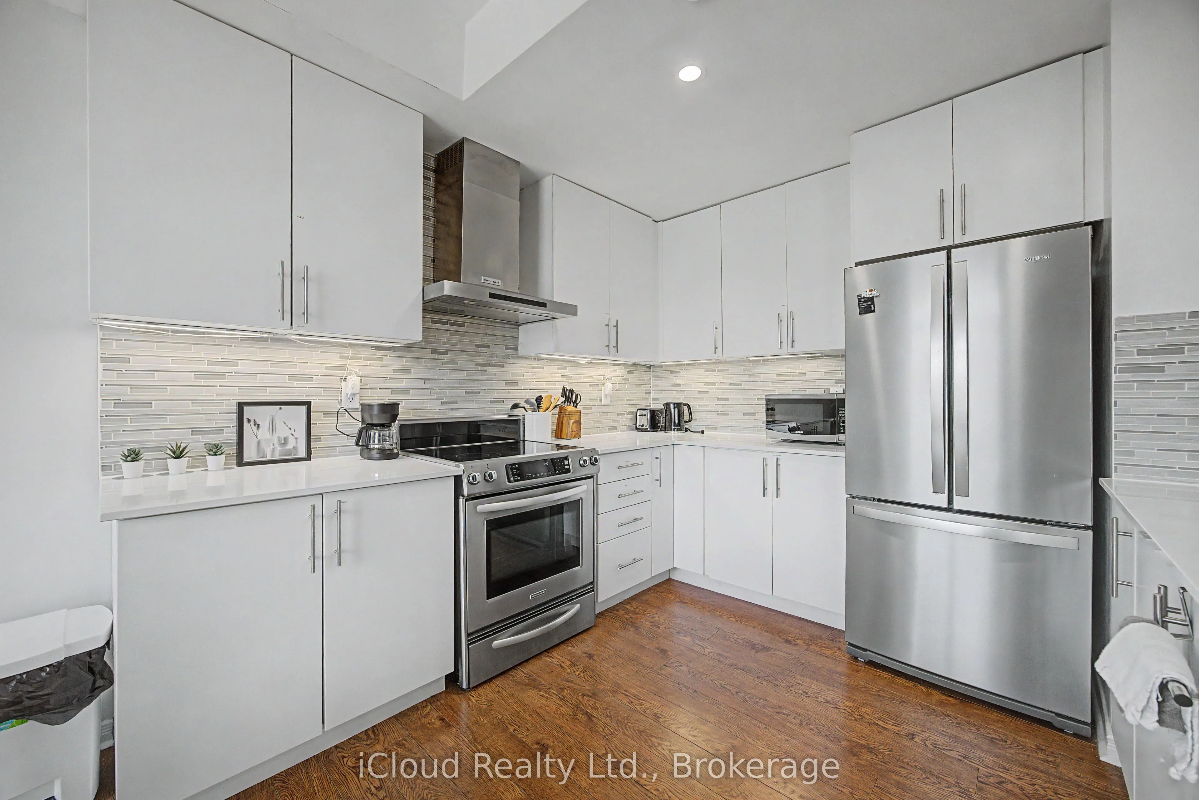 180 Howden Boulevard #6