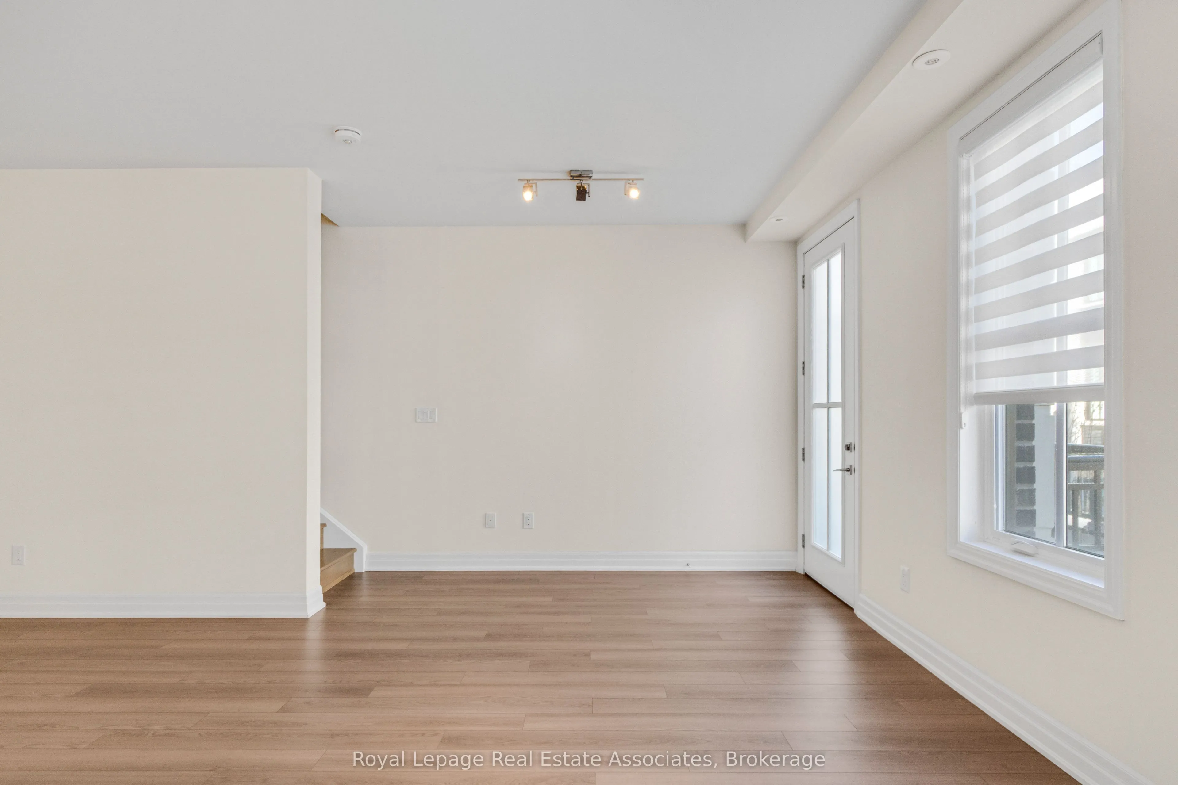 657 Cricklewood Drive #511