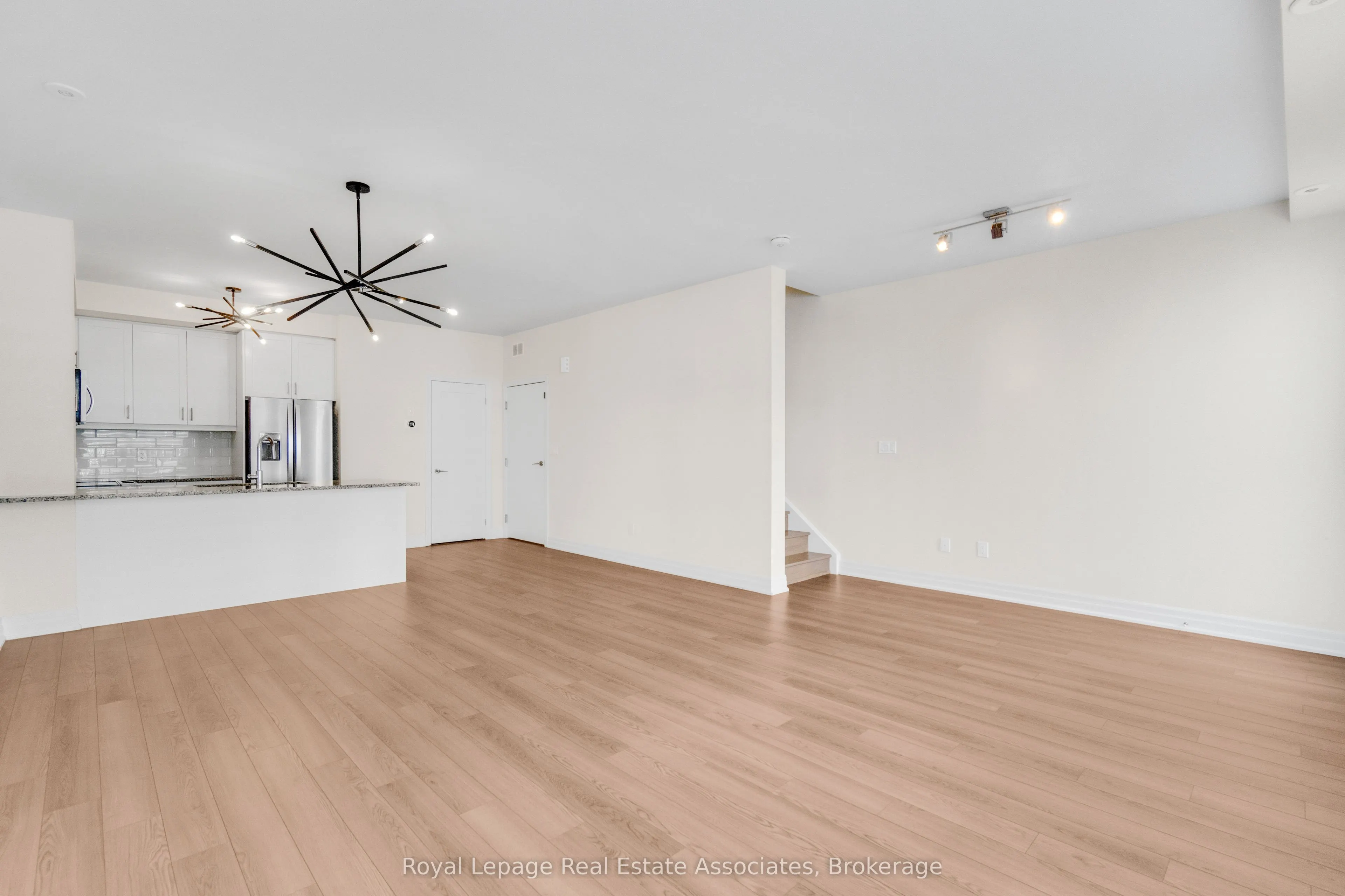 657 Cricklewood Drive #511