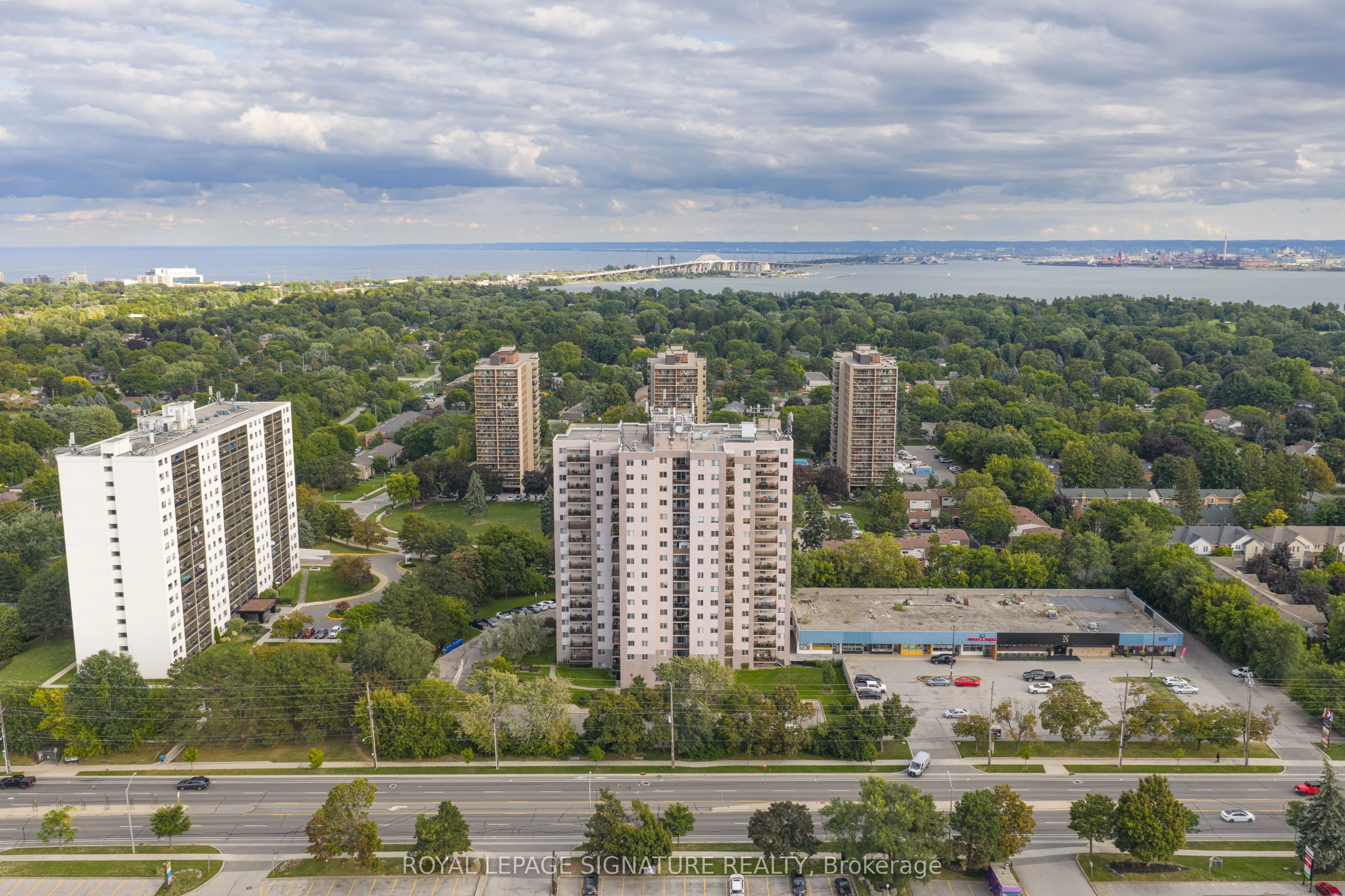 975 Warwick Court #1608