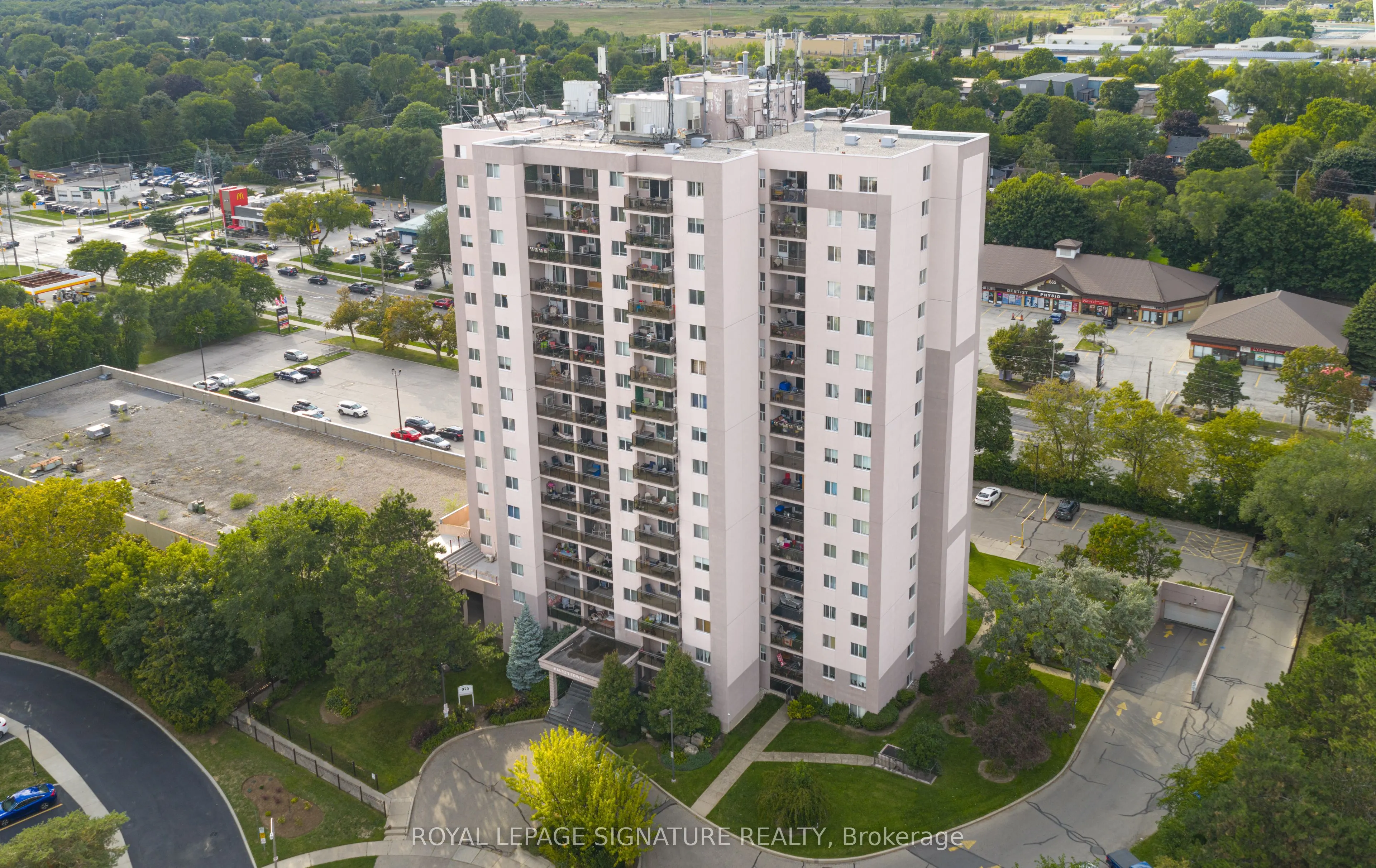 975 Warwick Court #1608