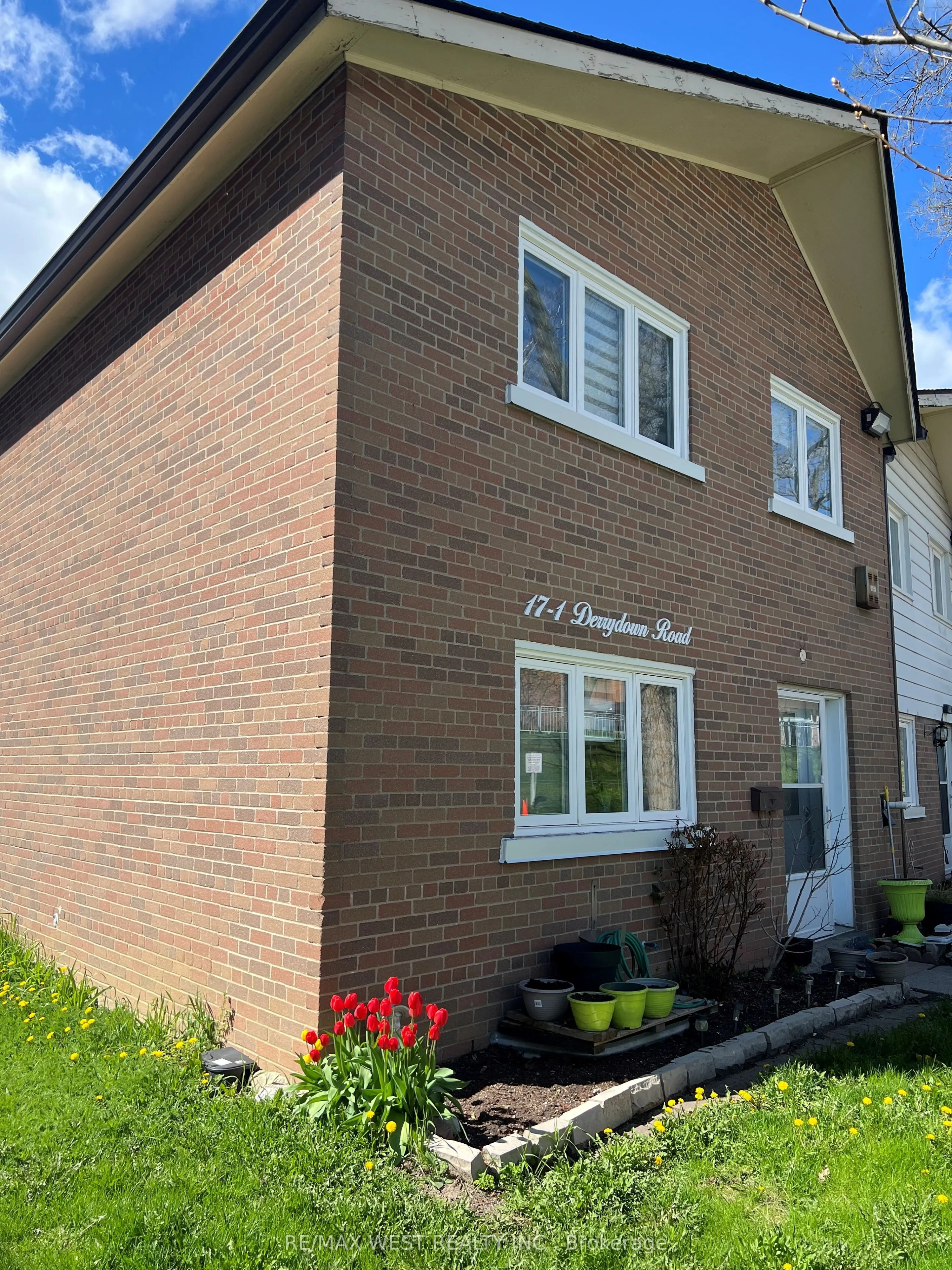 17 Derrydown Road #1