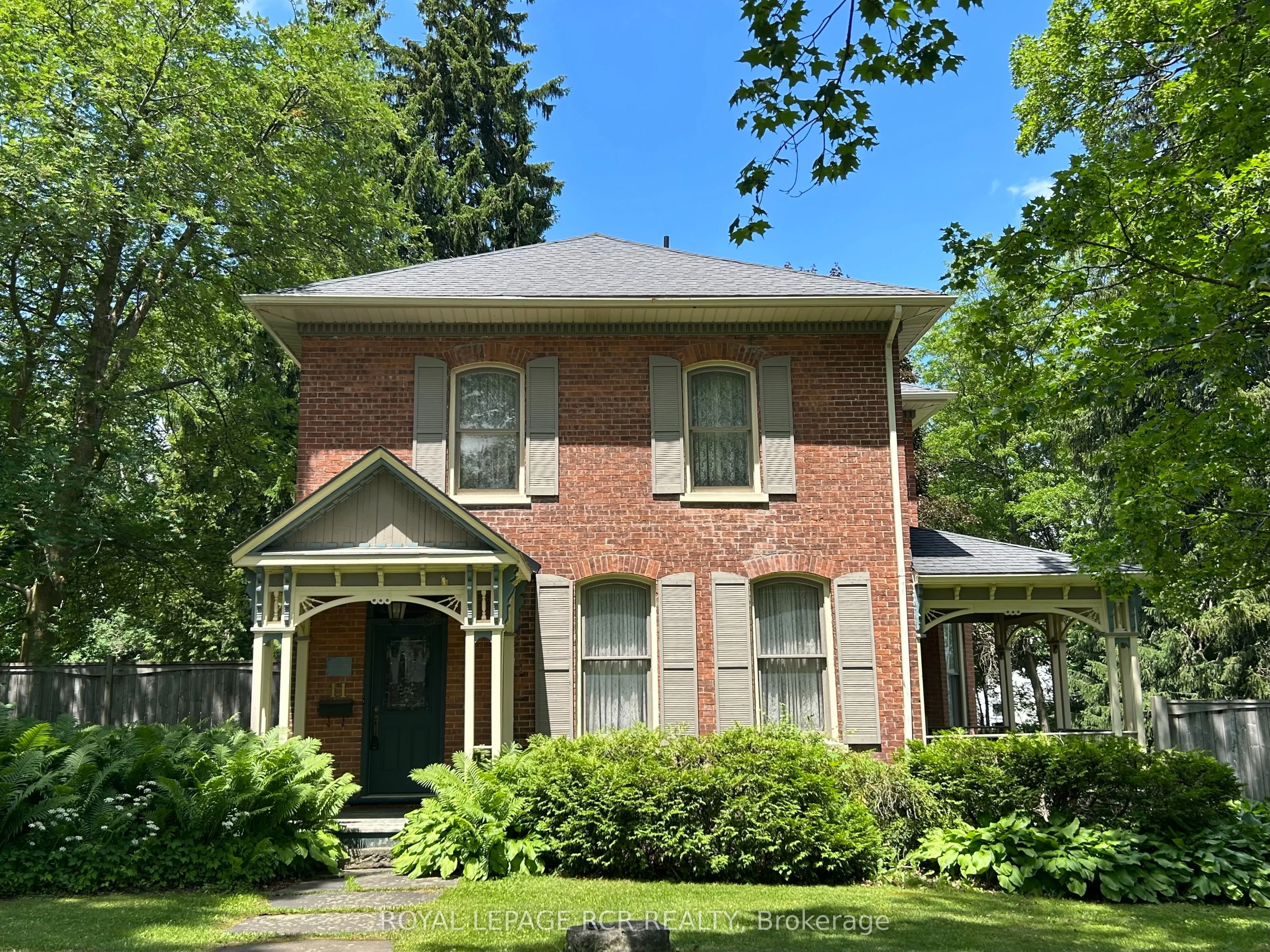 11 Third Avenue