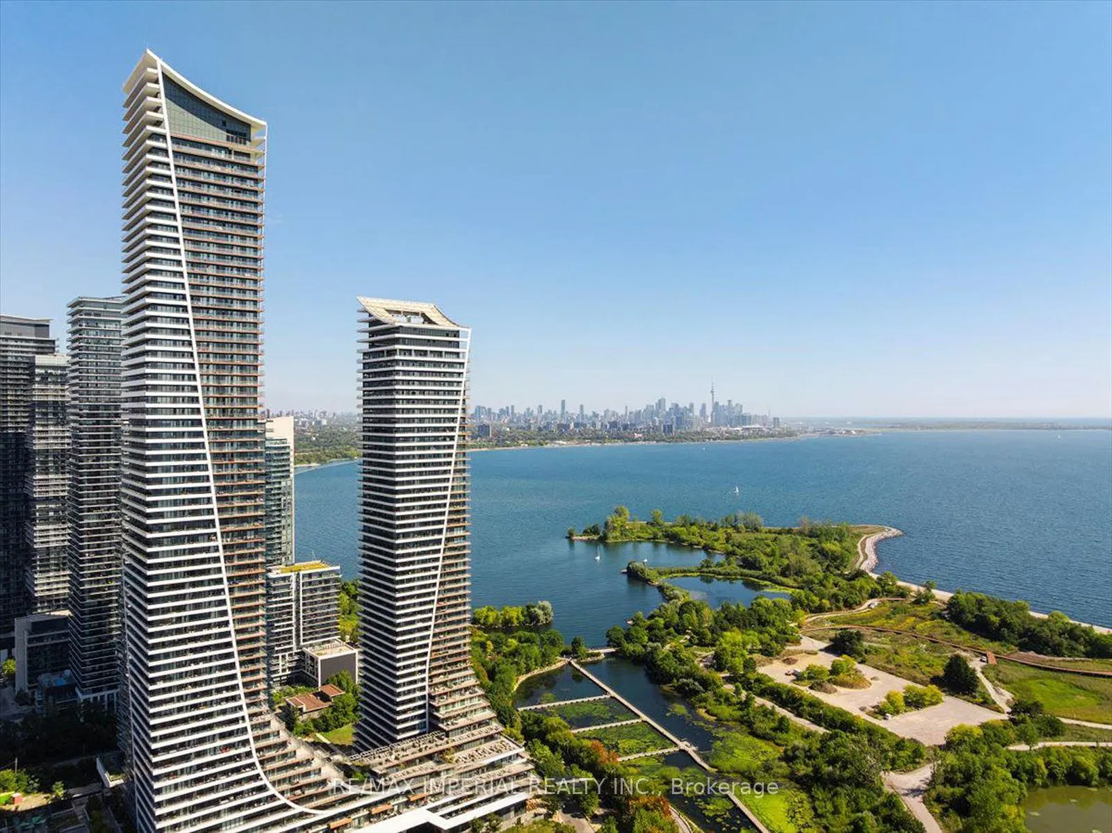 20 Shore Breeze Drive #2007