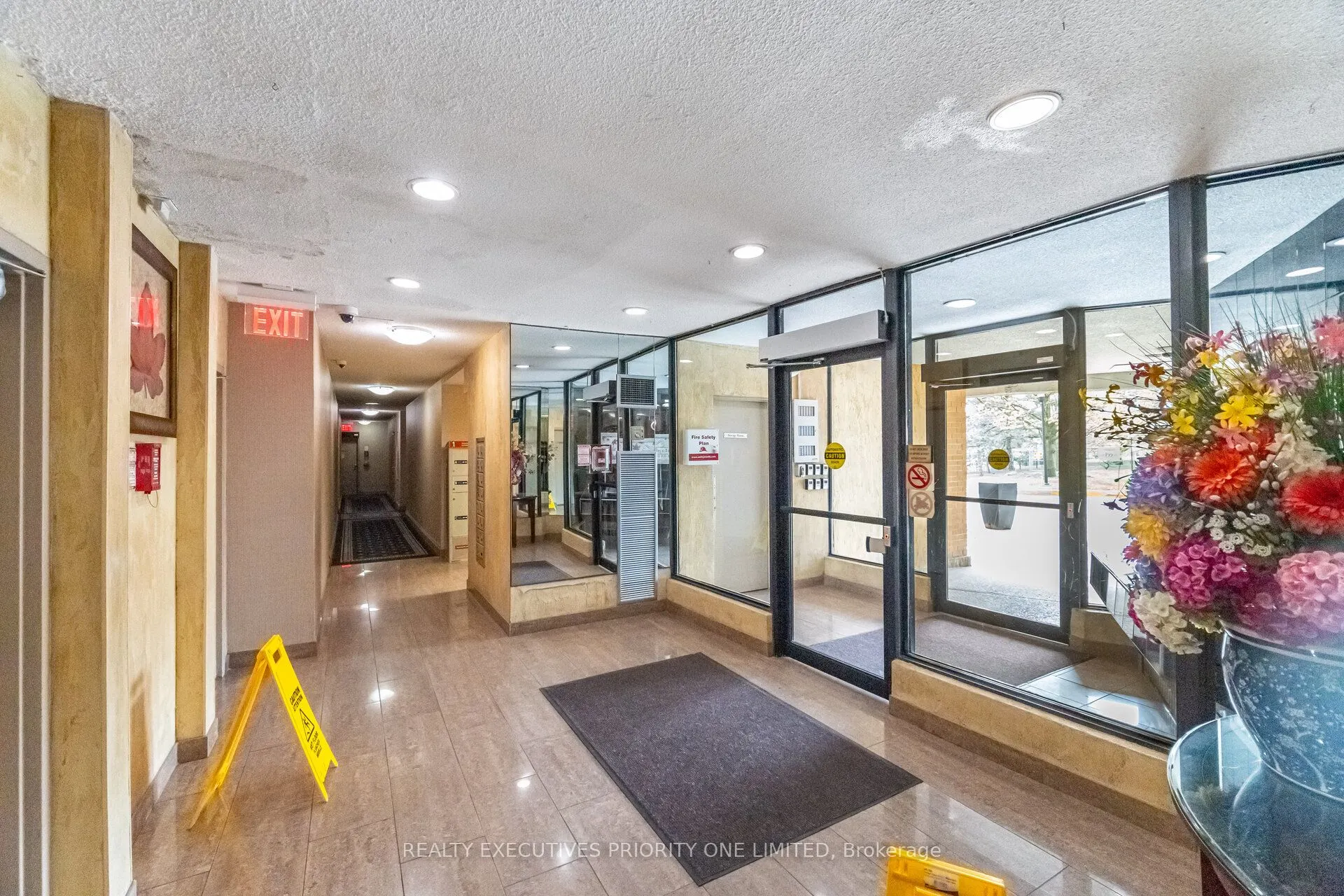 10 Martha Eaton Way #1013