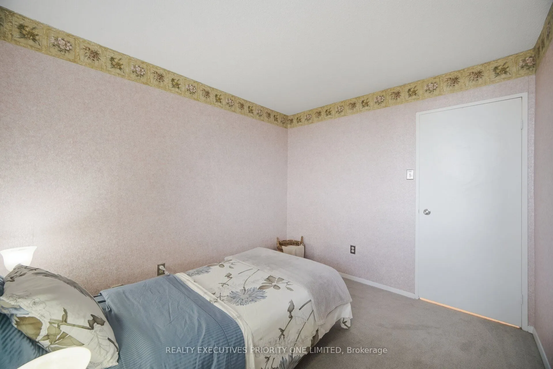 10 Martha Eaton Way #1013