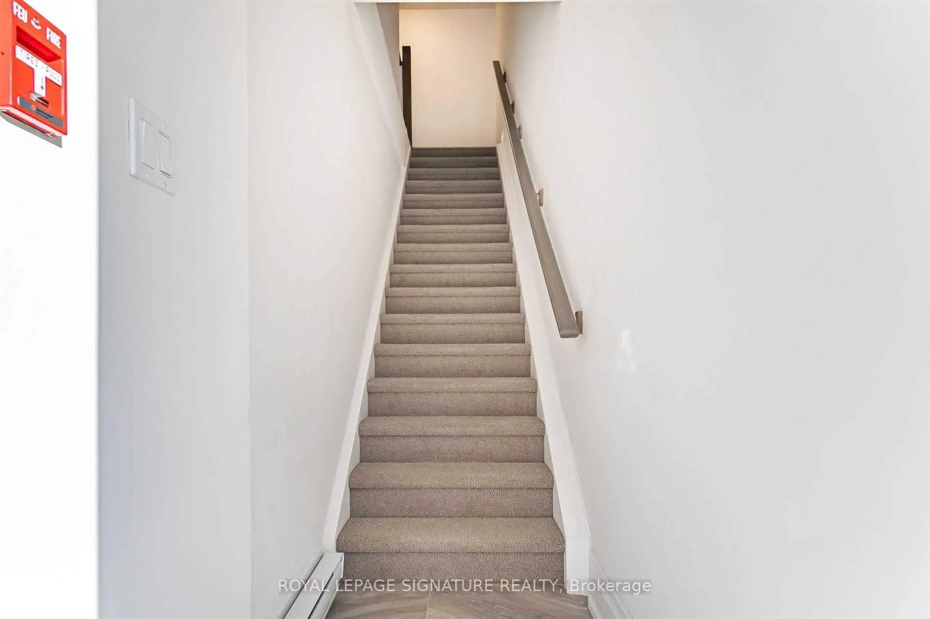 760 Lakeshore Road E #202
