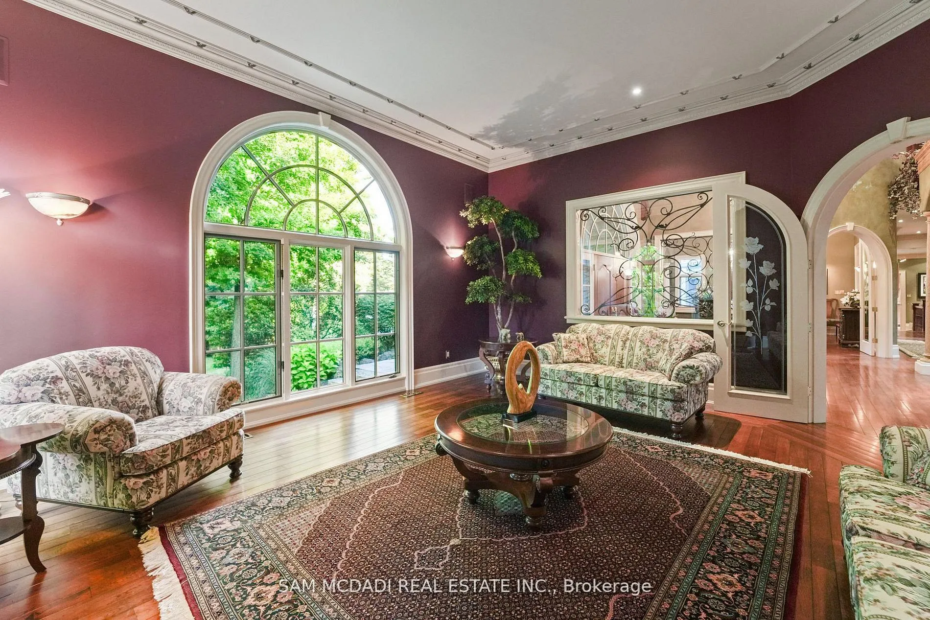 10140 Pineview Trail
