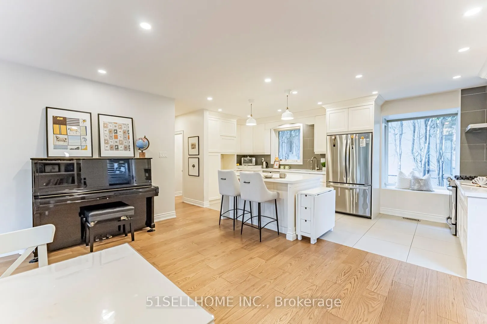 615 Parkside Drive