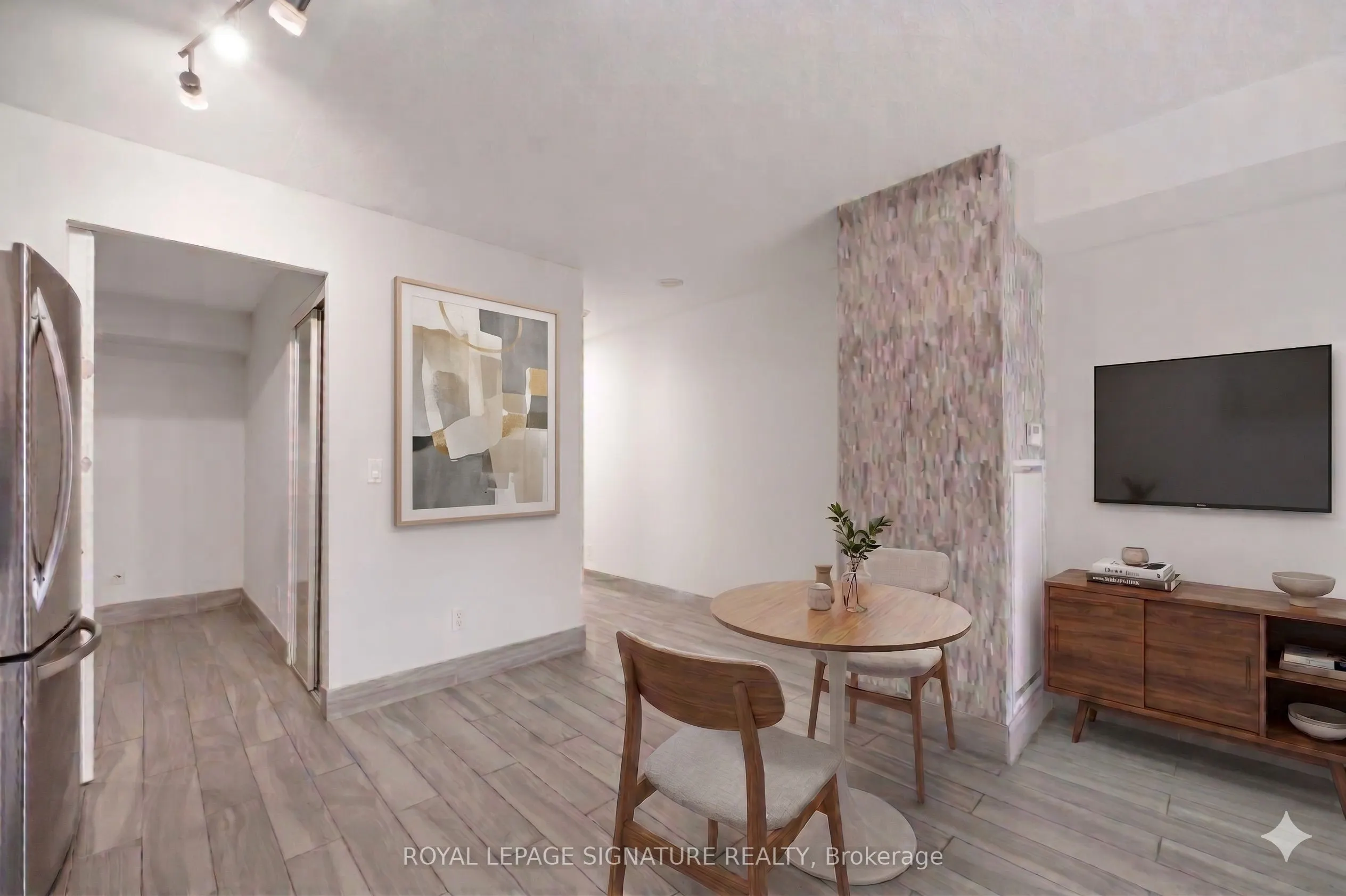 38 Joe Shuster Way #1625