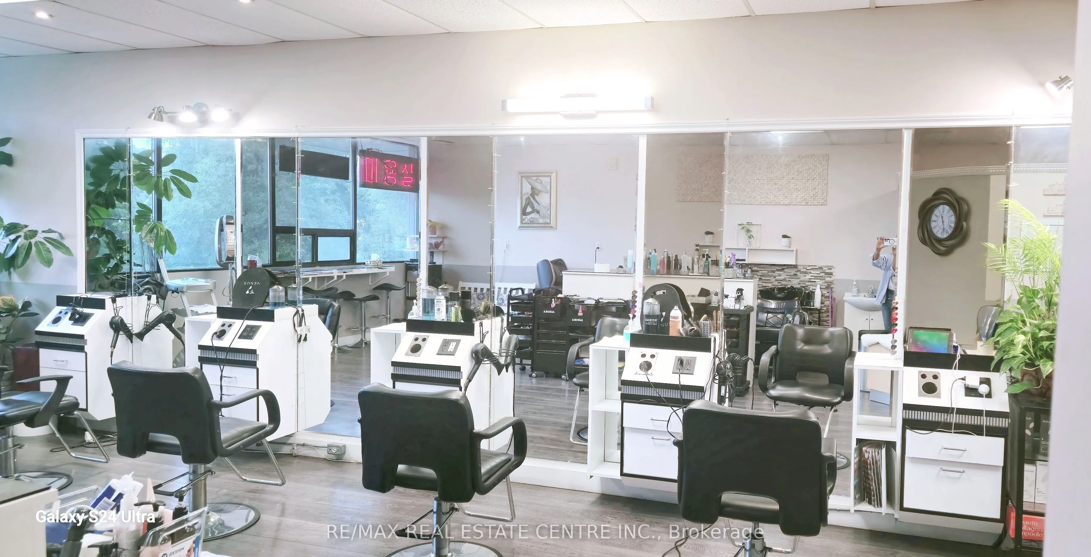 333 Dundas Street E #206