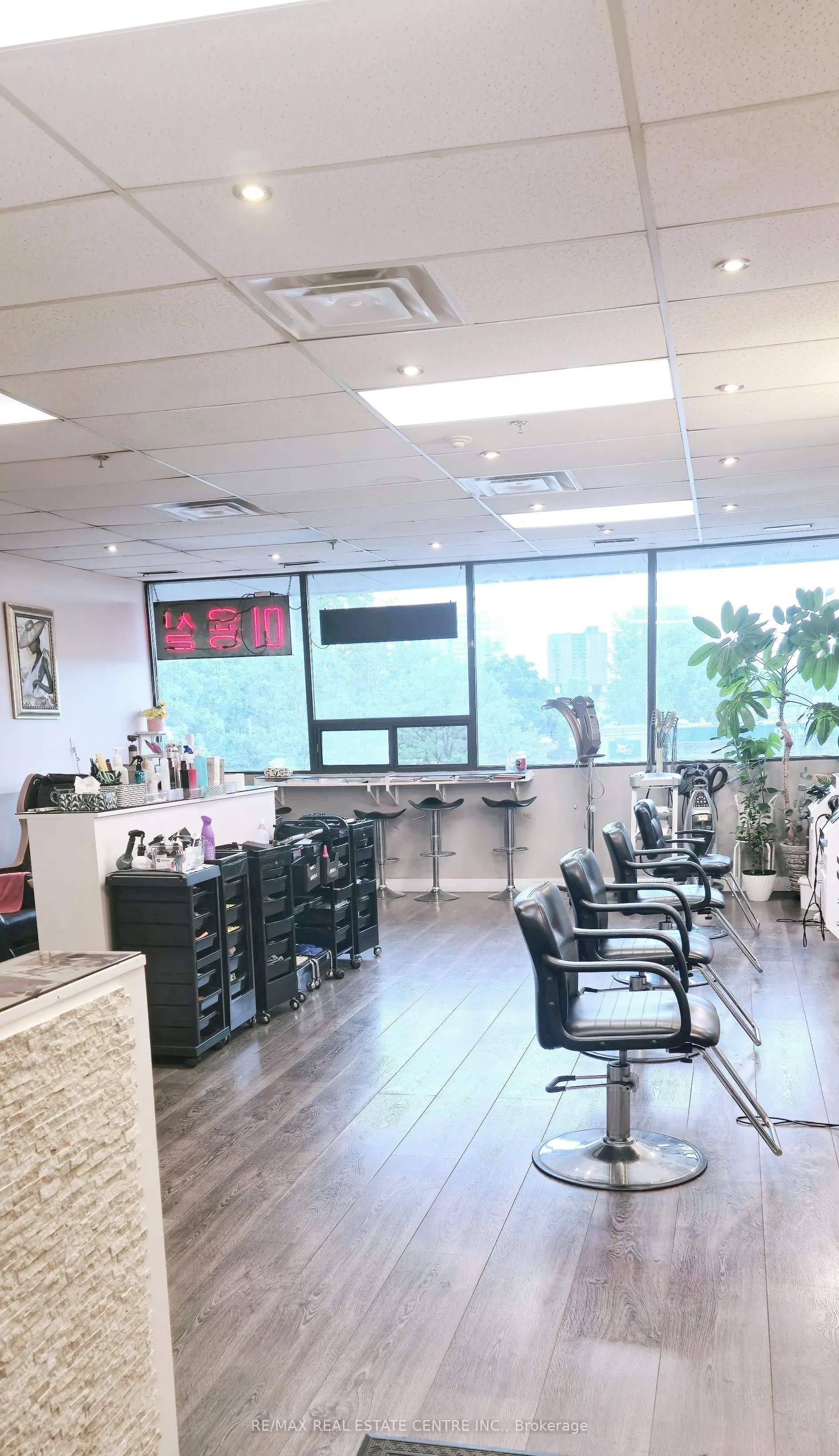 333 Dundas Street E #206