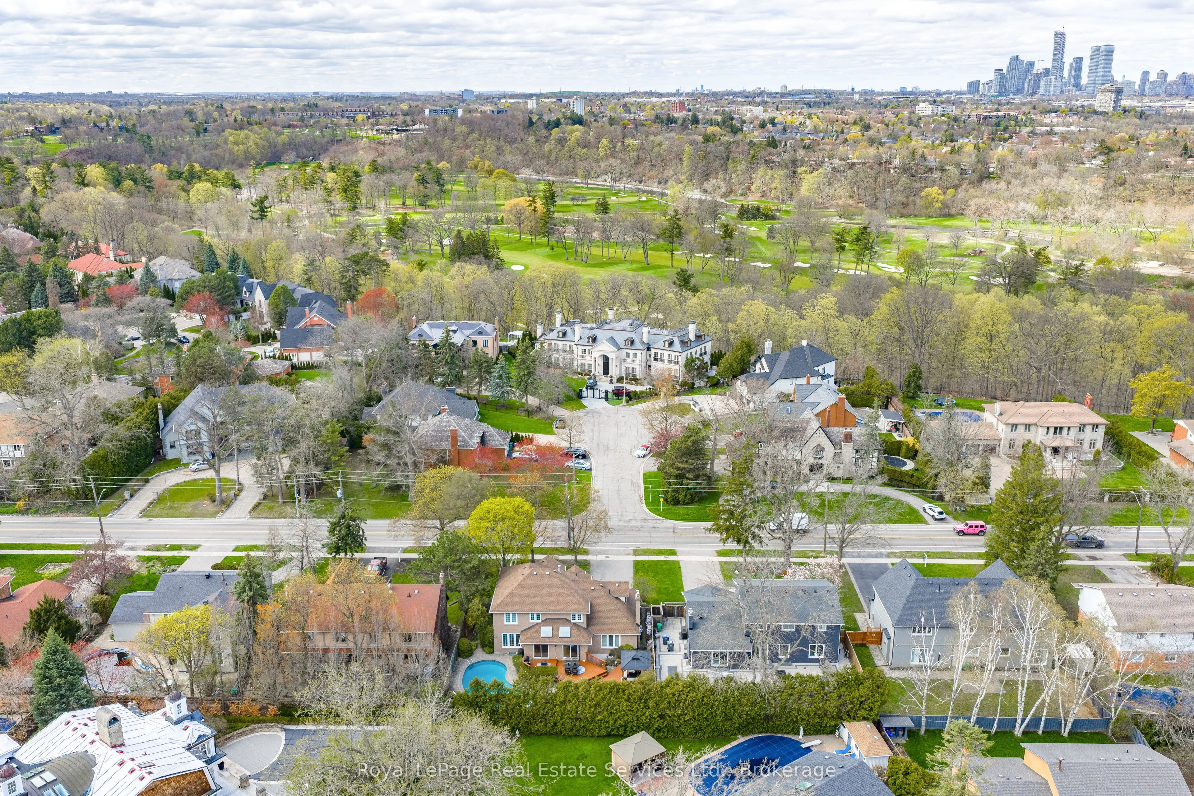 2082 Mississauga Road