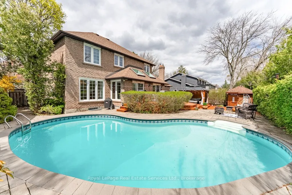 2082 Mississauga Road
