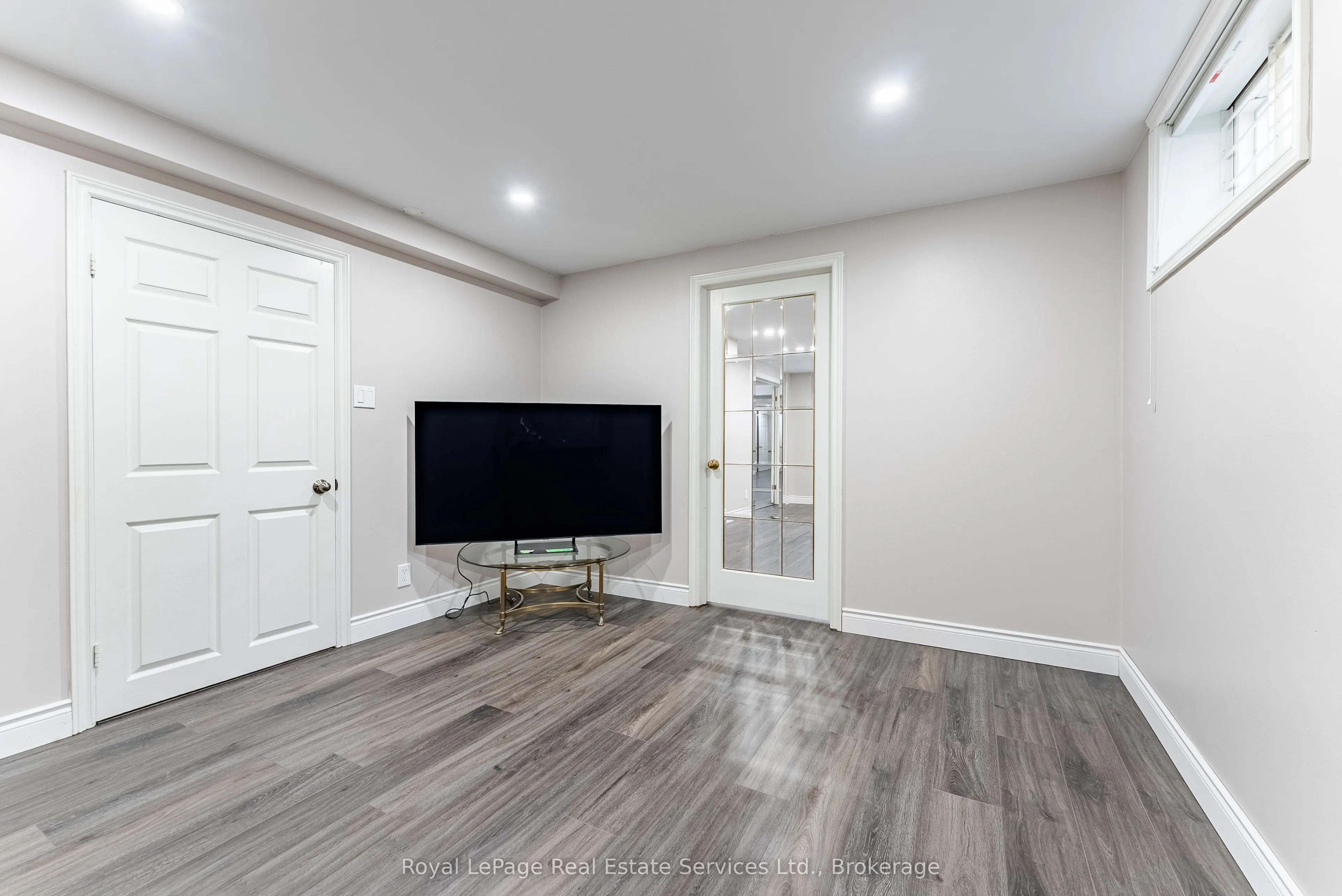2082 Mississauga Road