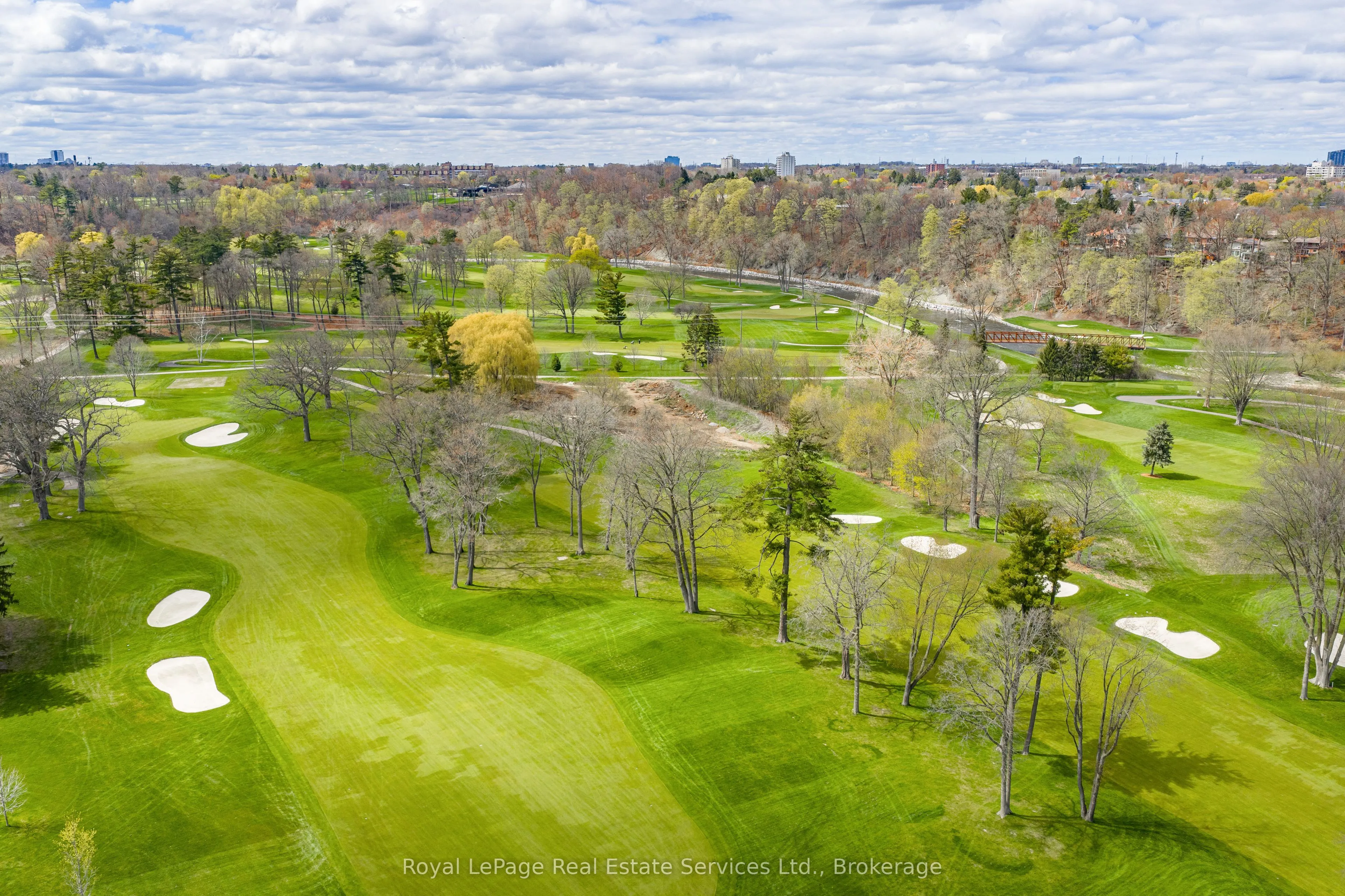 2082 Mississauga Road