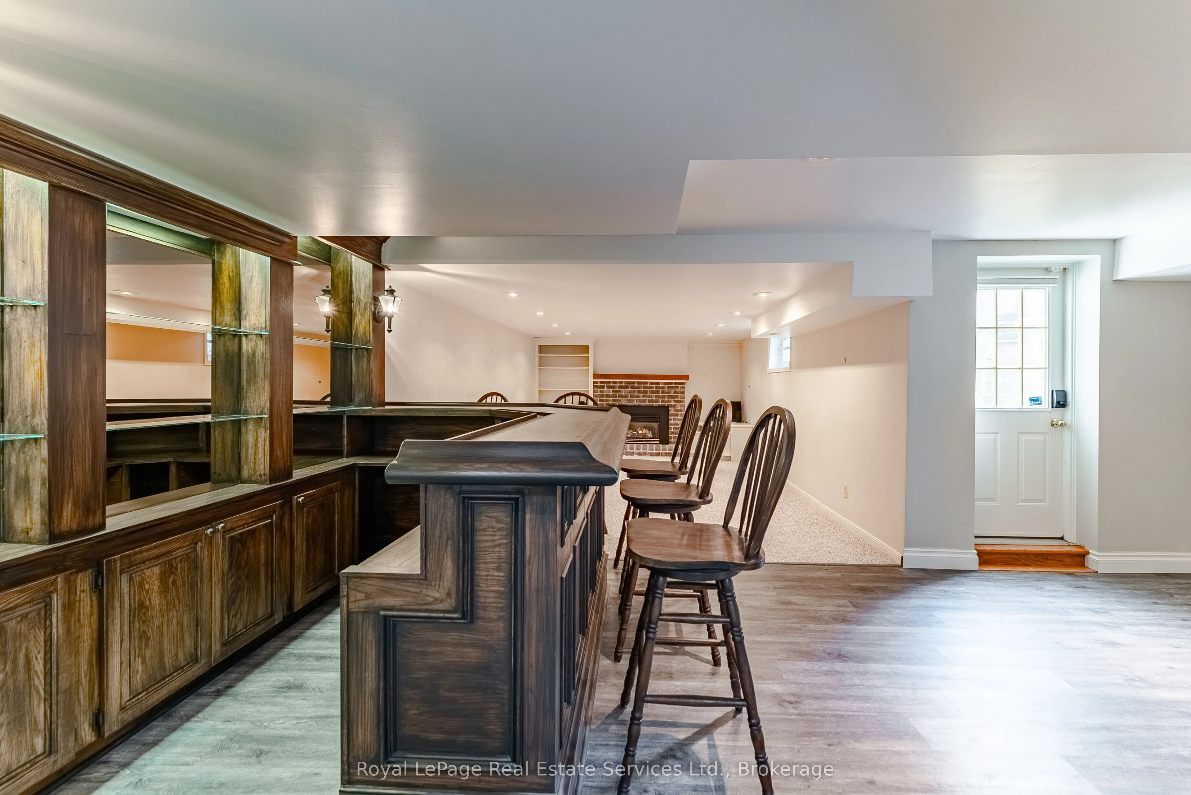 2082 Mississauga Road