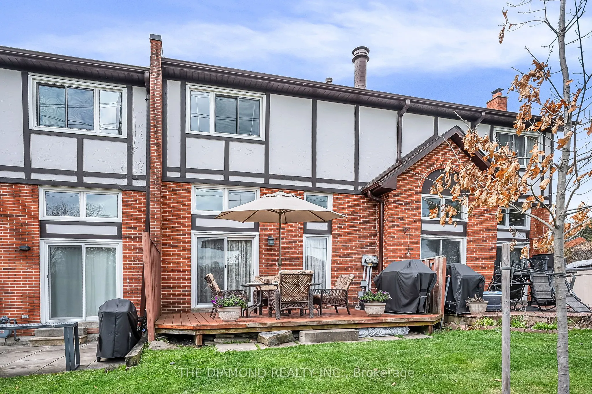 1755 Rathburn Road E #82