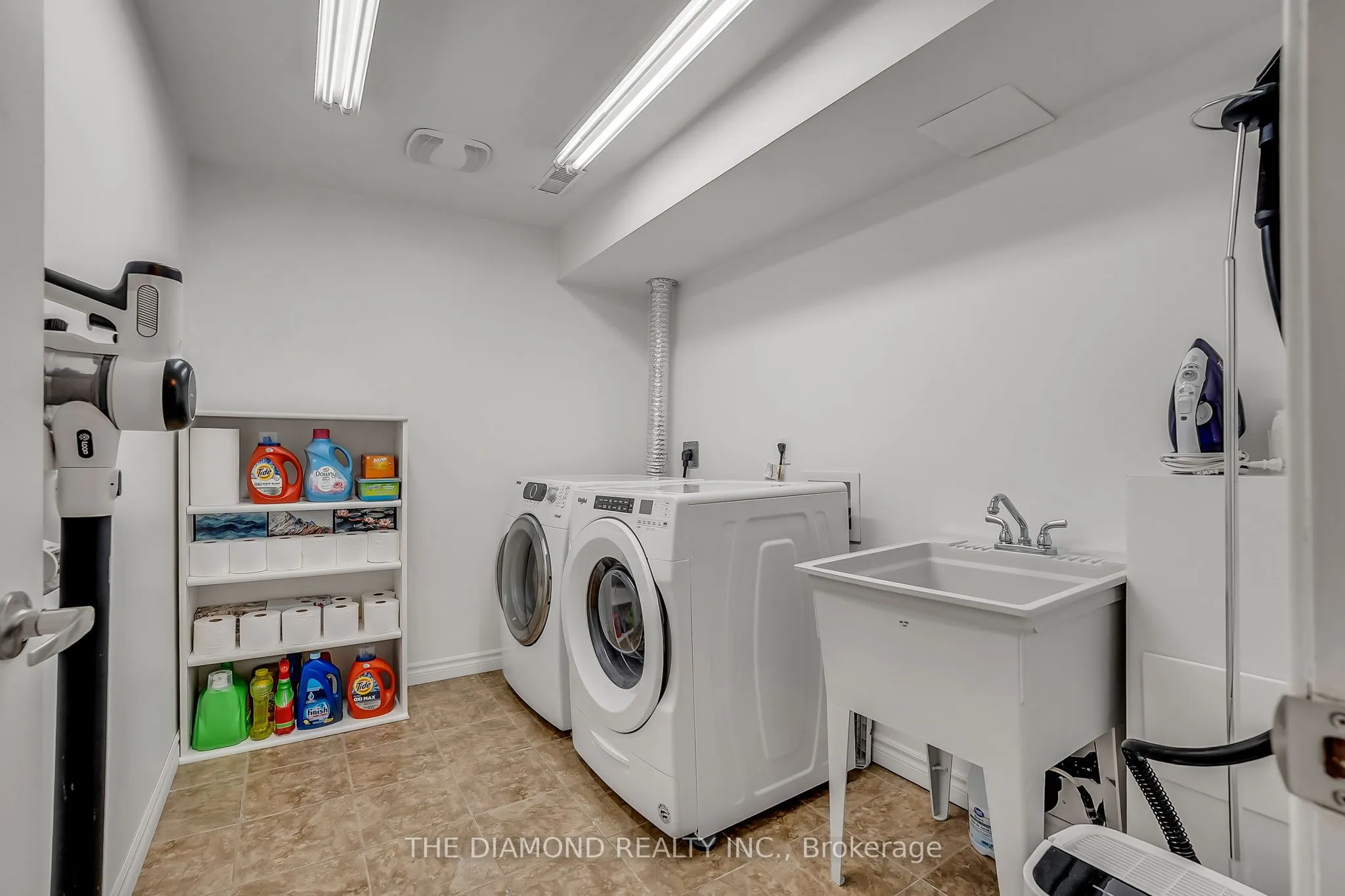 1755 Rathburn Road E #82