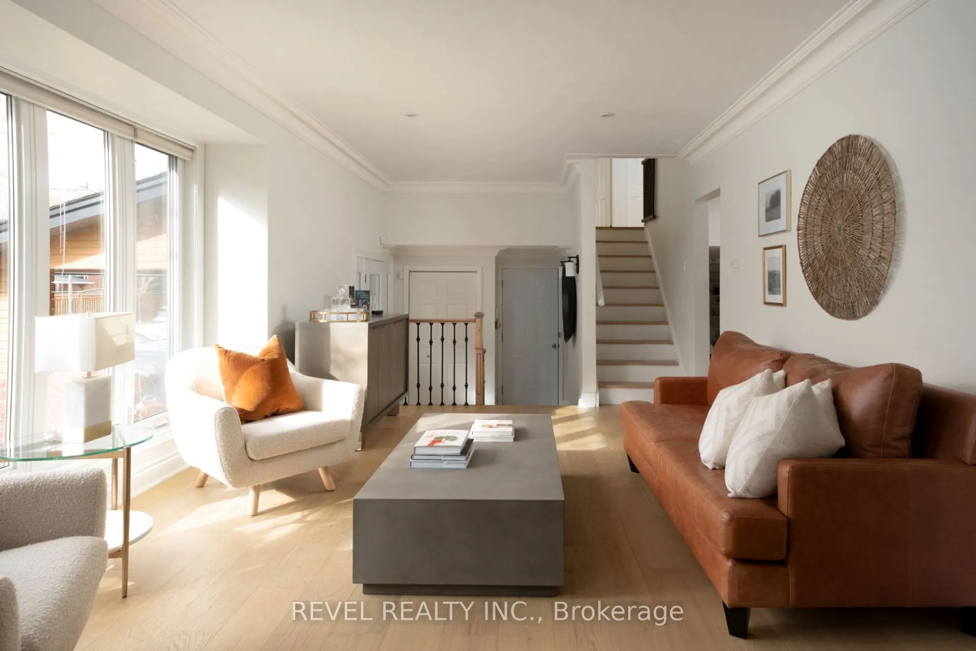 134 Fairwood Place W