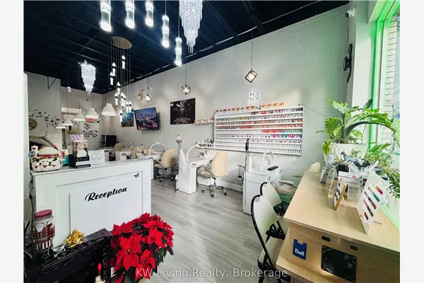 356A Lakeshore Road W