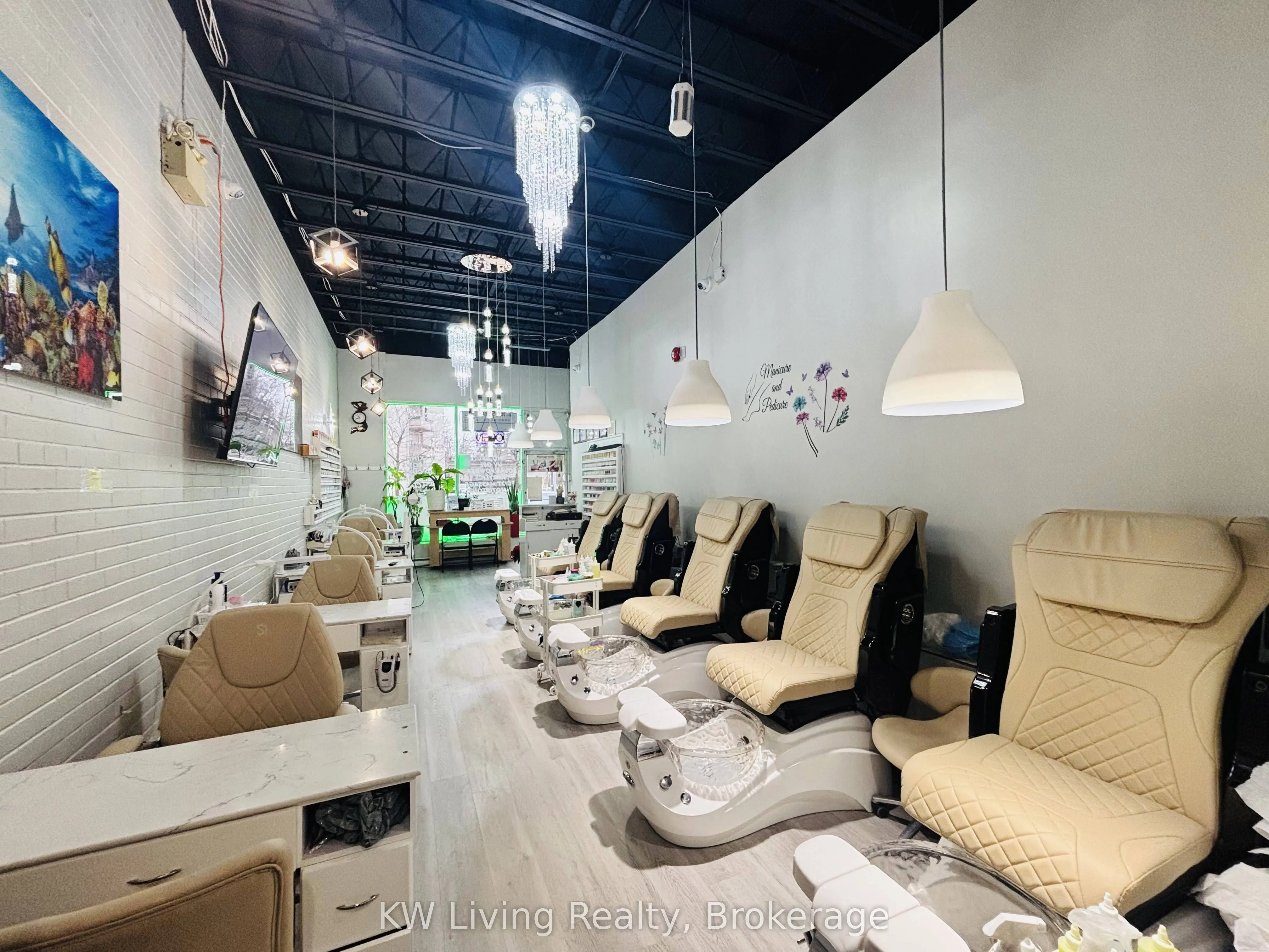 356A Lakeshore Road W