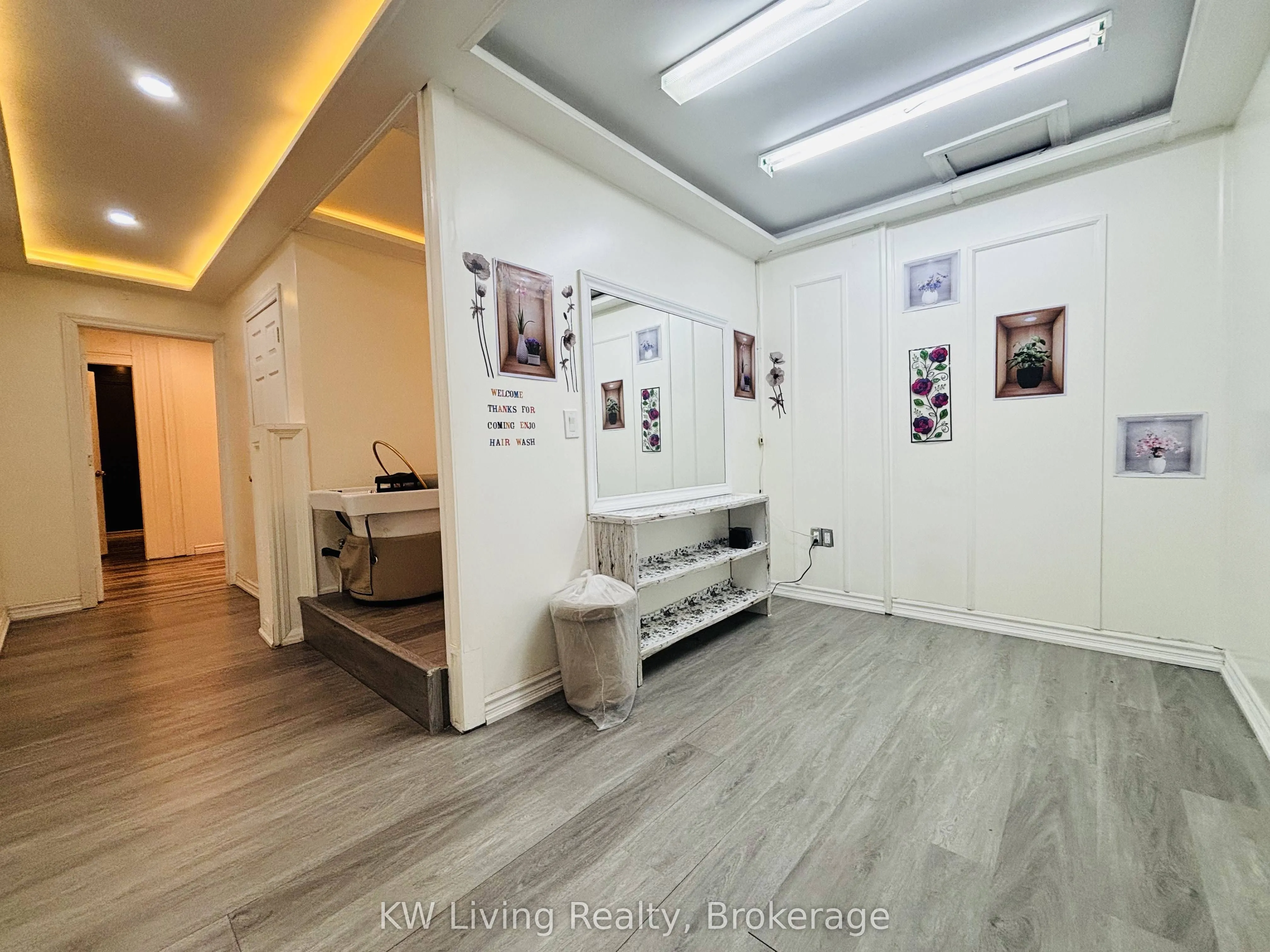 356A Lakeshore Road W