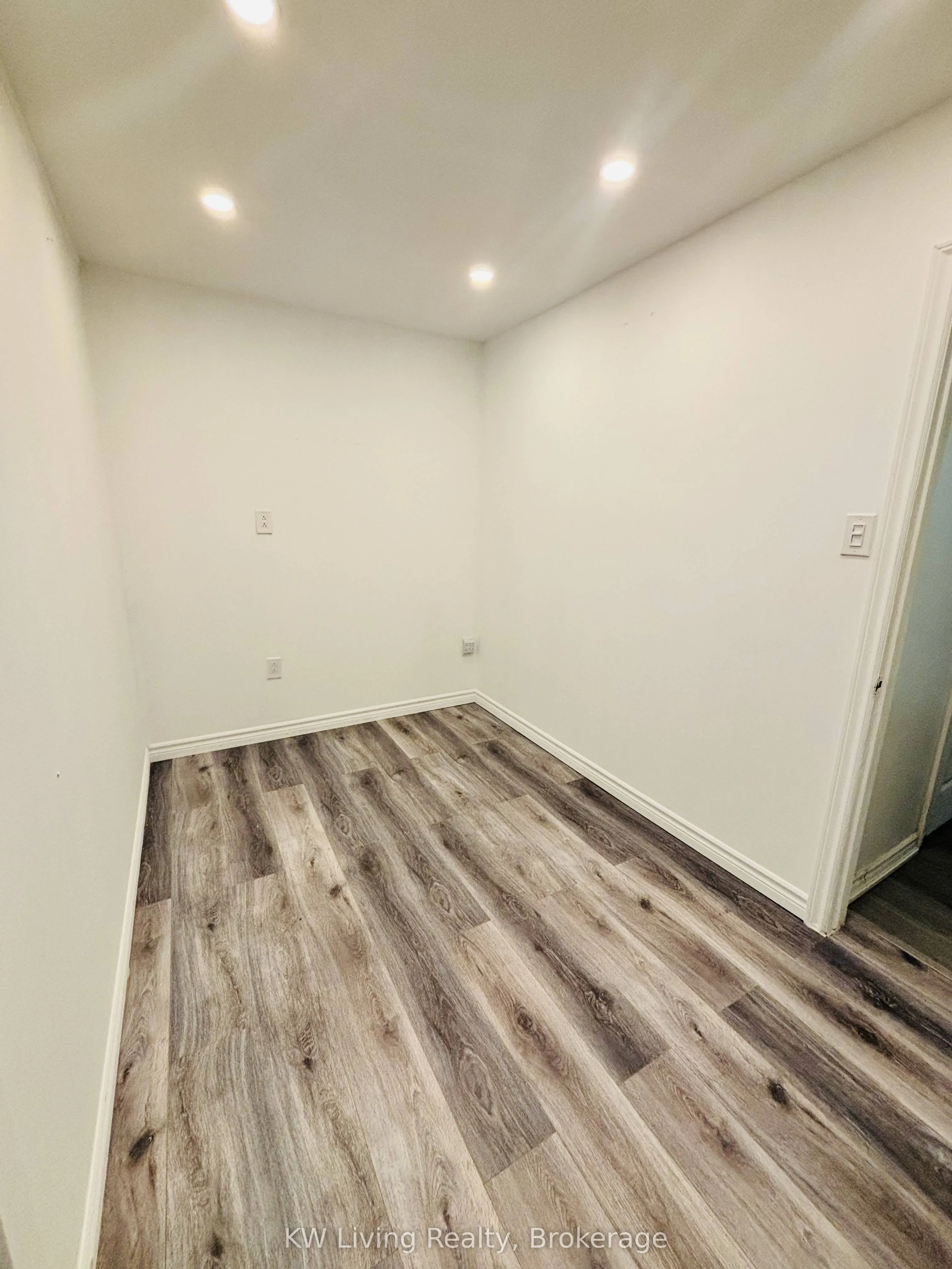 356A Lakeshore Road W