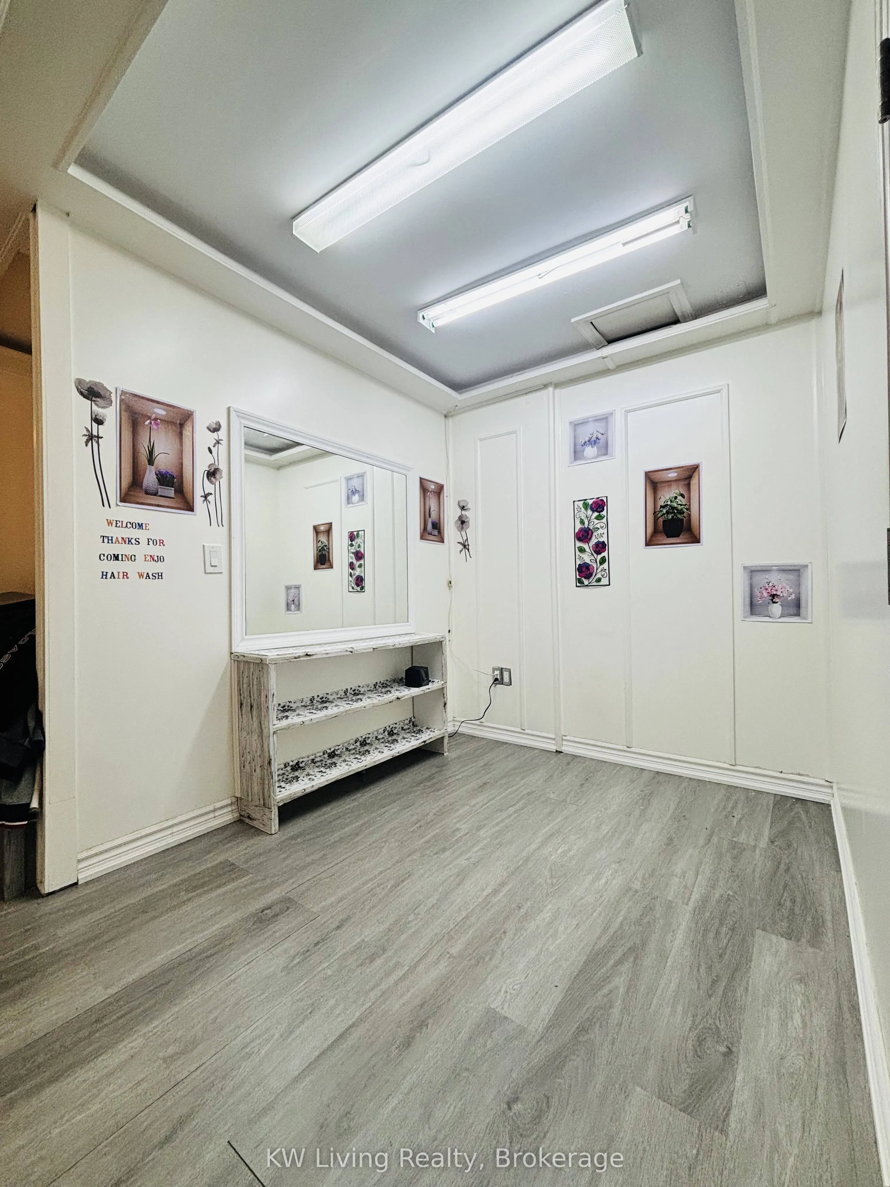 356A Lakeshore Road W