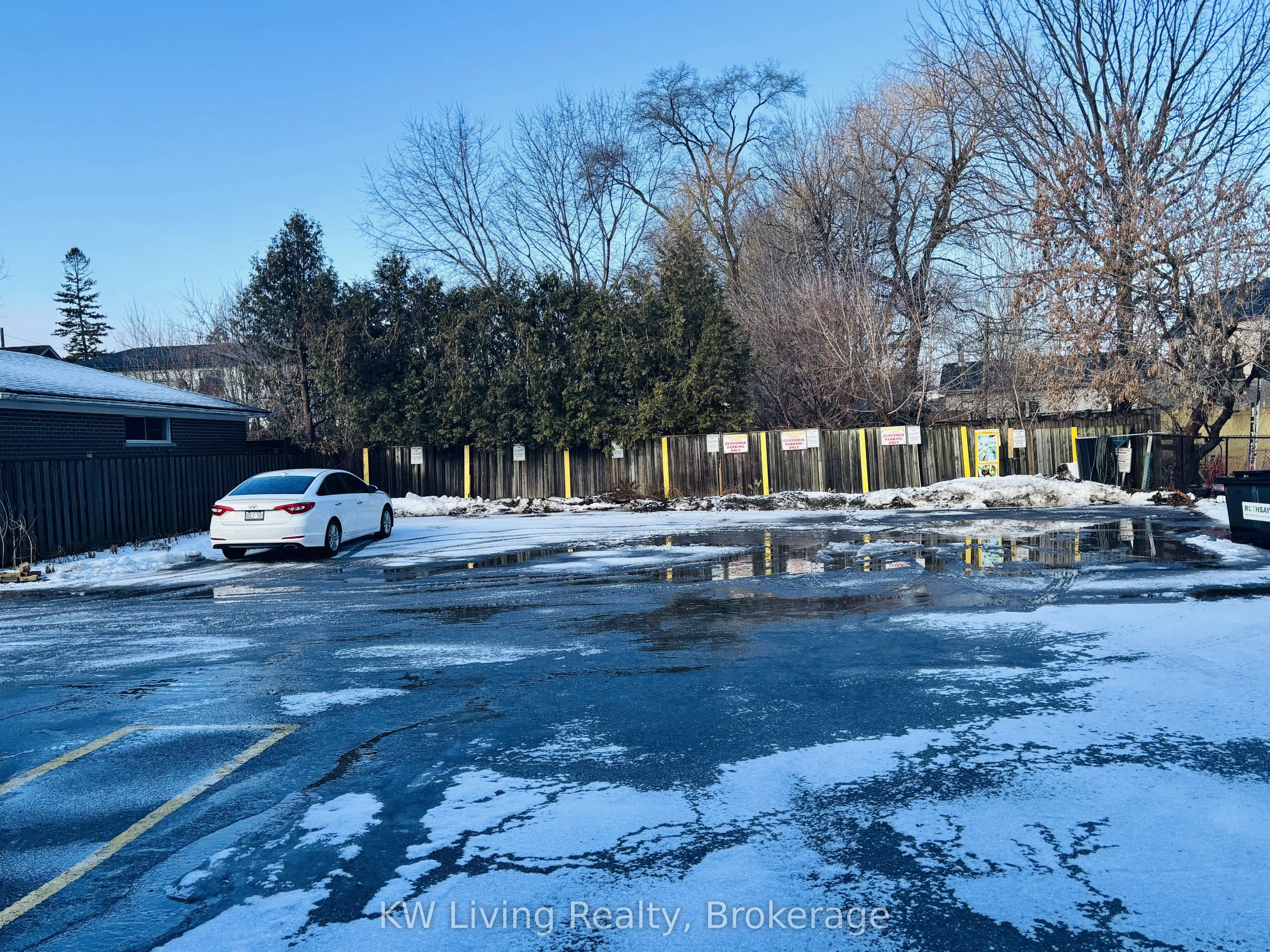 356A Lakeshore Road W