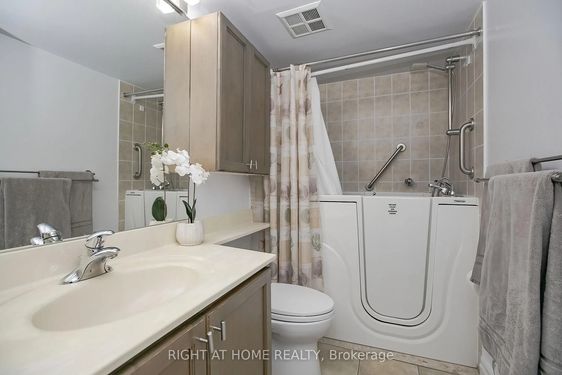 2119 Lake Shore Boulevard W #217