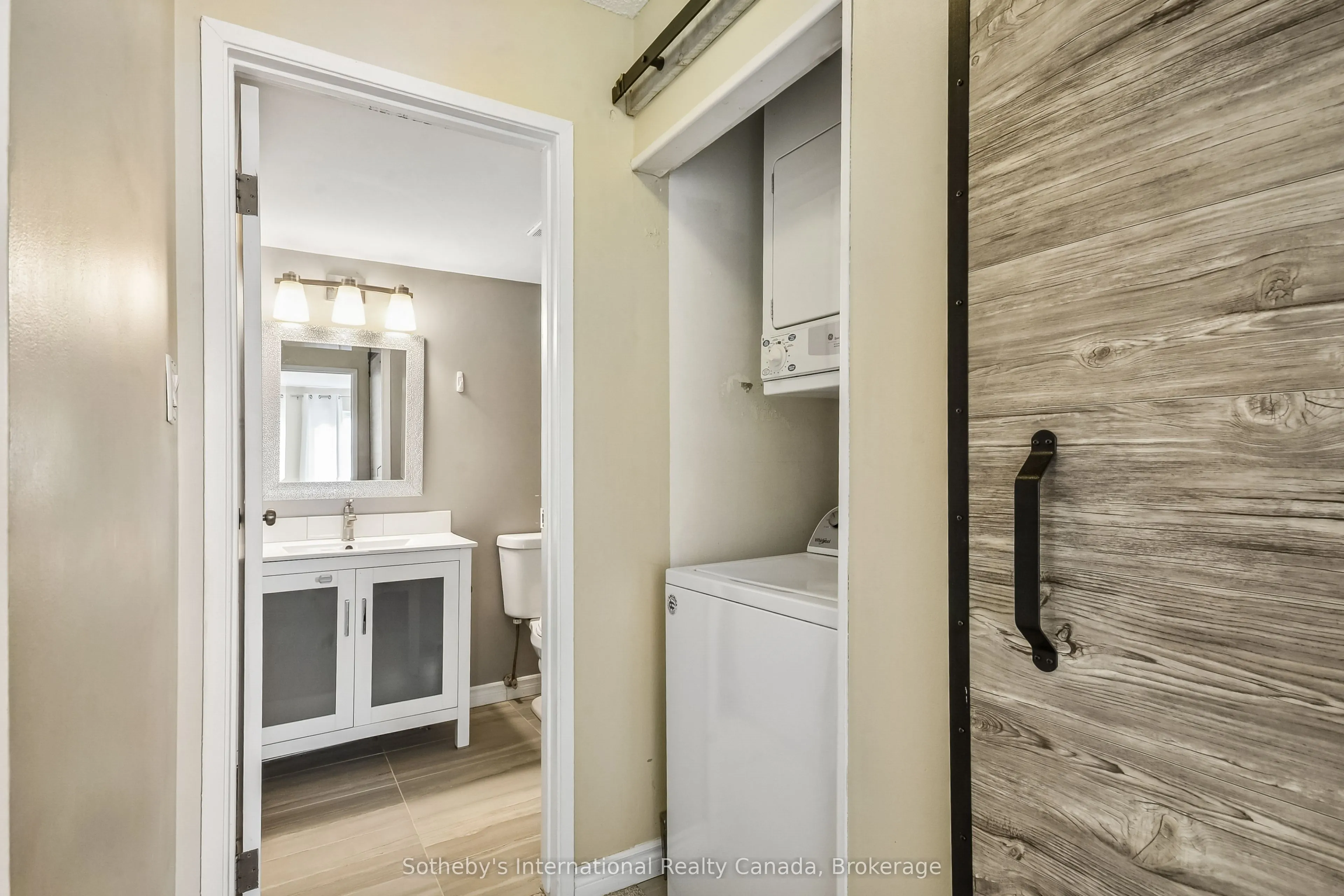 1450 Glen Abbey Gate #434