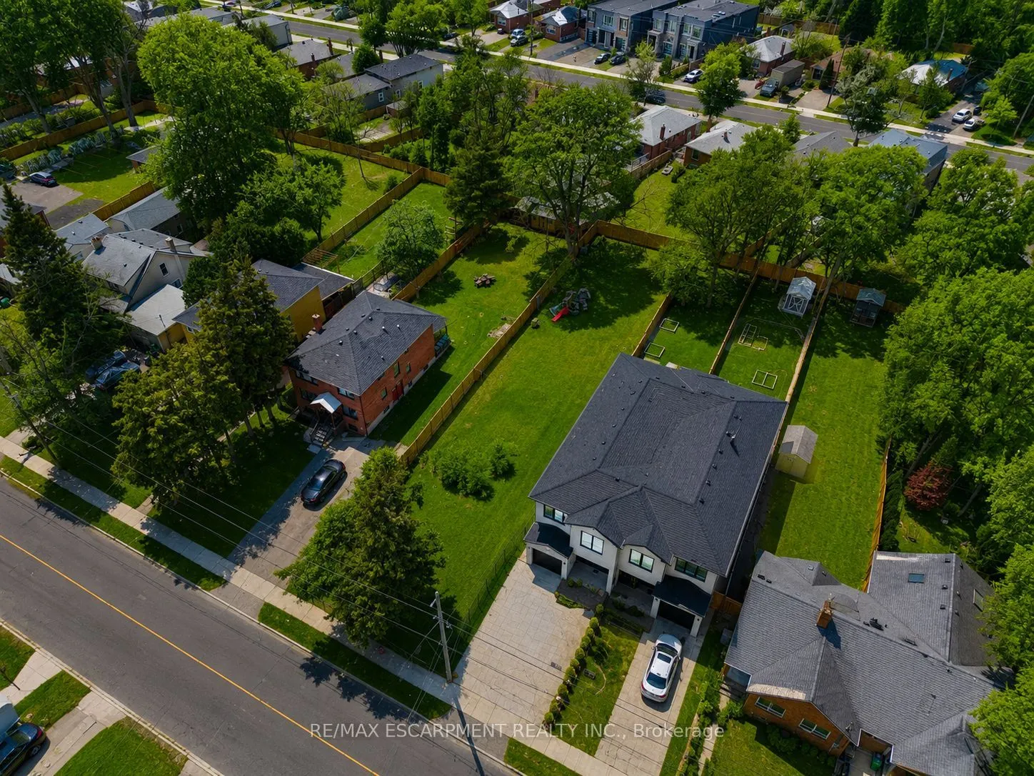 19B Broadview Avenue