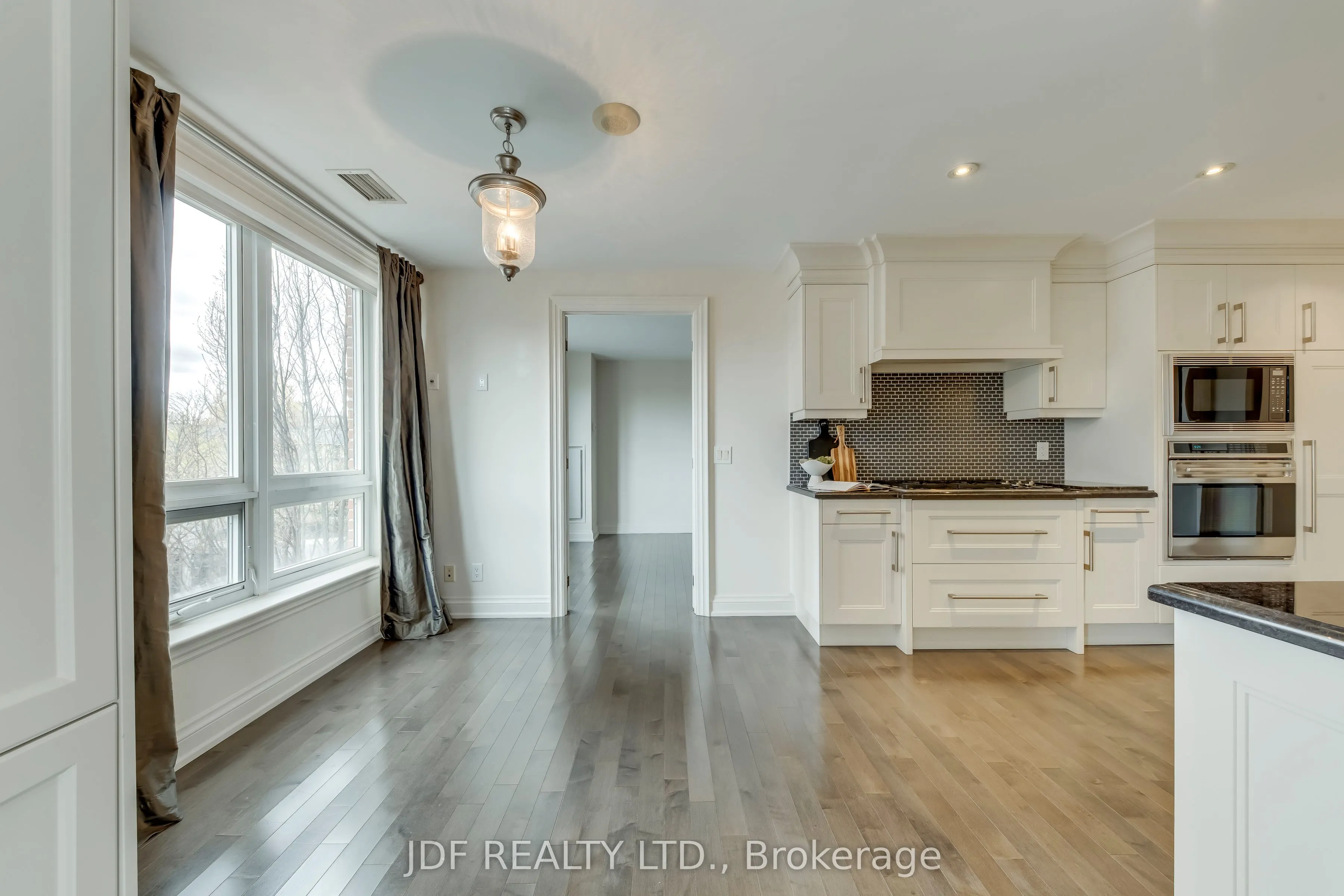 111 Forsythe Street #402
