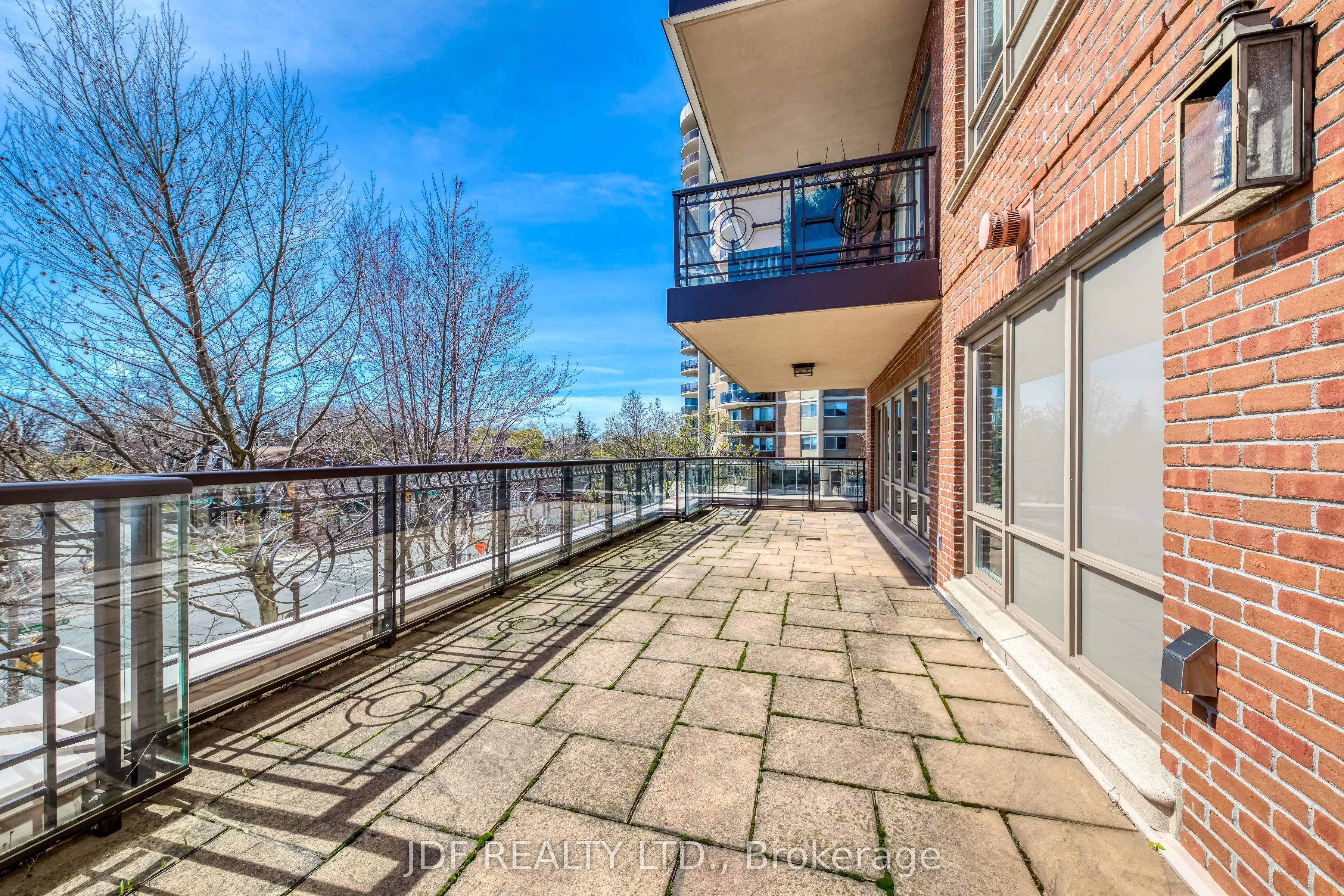 111 Forsythe Street #402