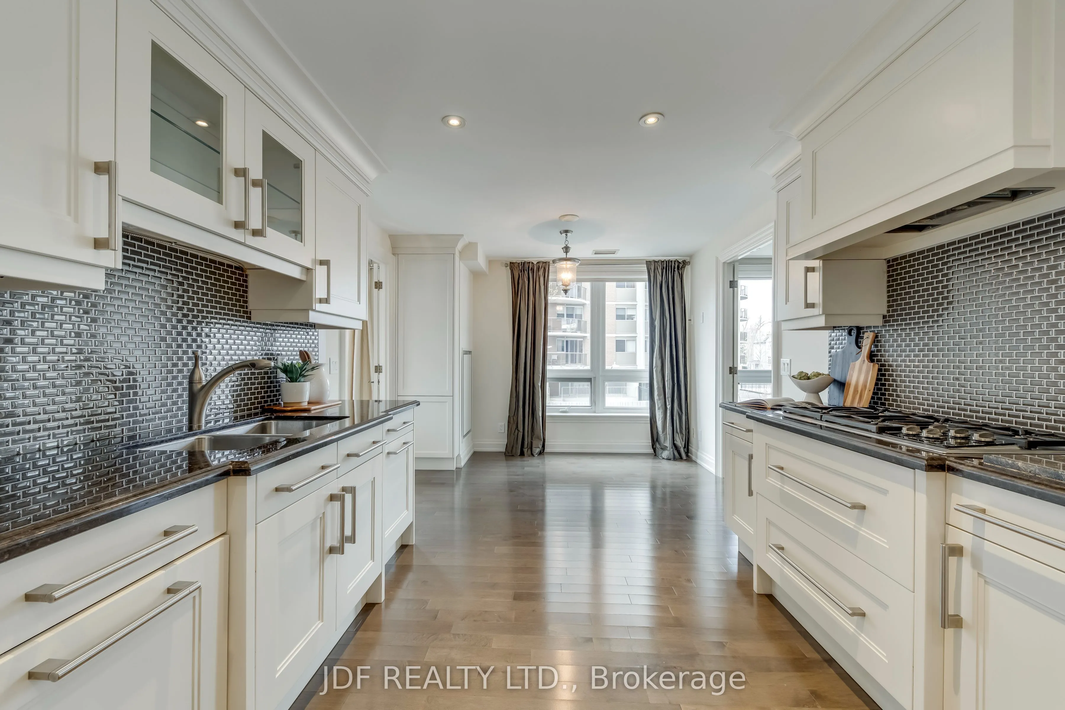 111 Forsythe Street #402