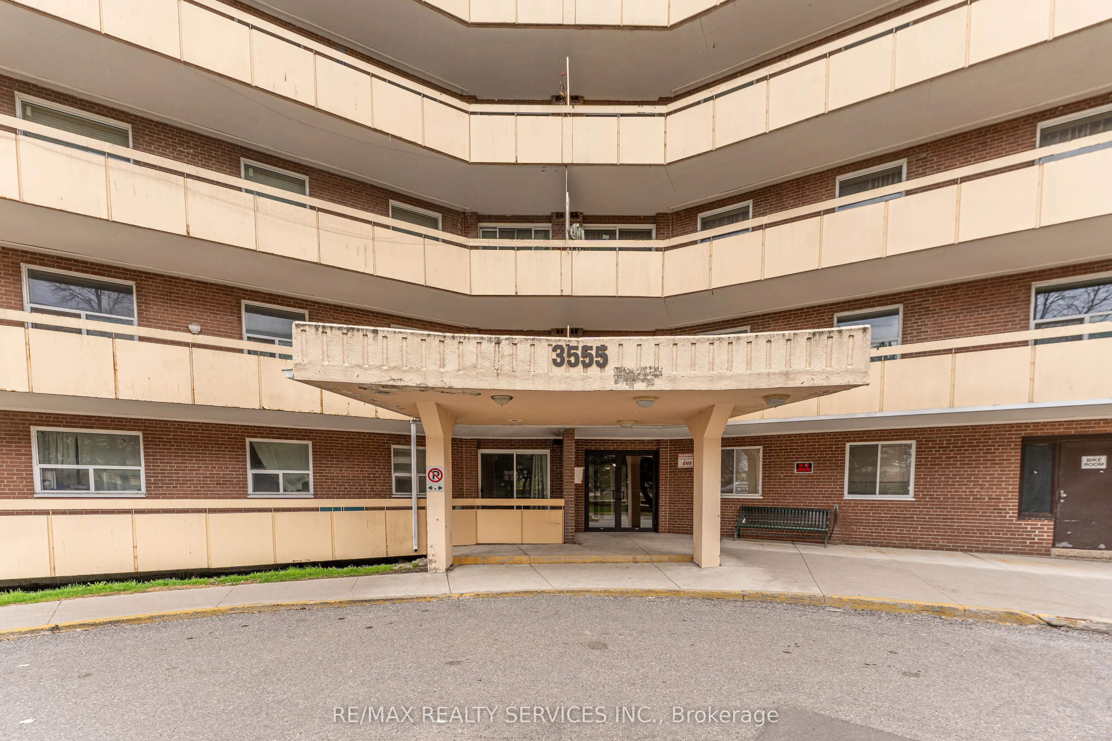 3555 Derry Road E #1006
