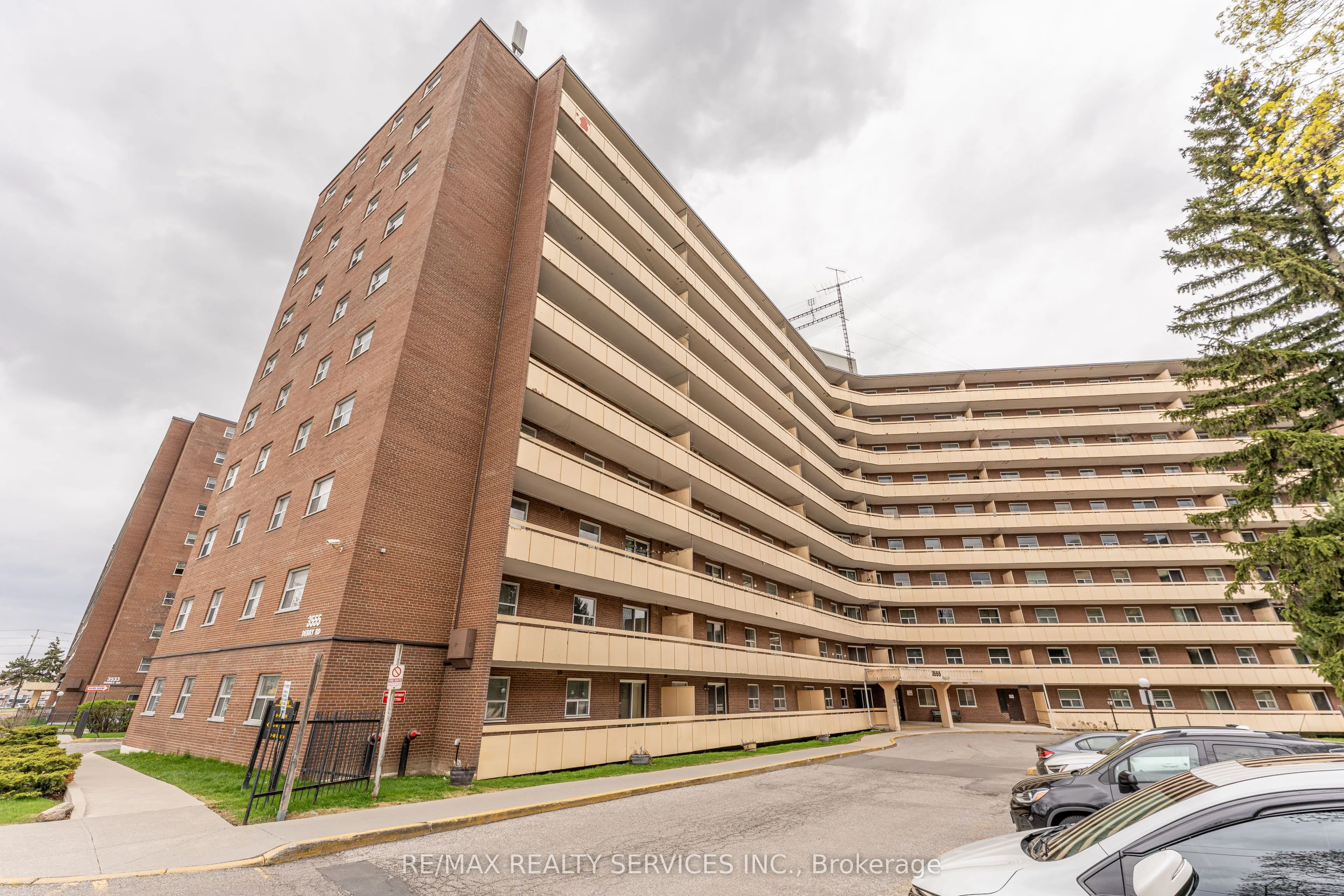 3555 Derry Road E #1006