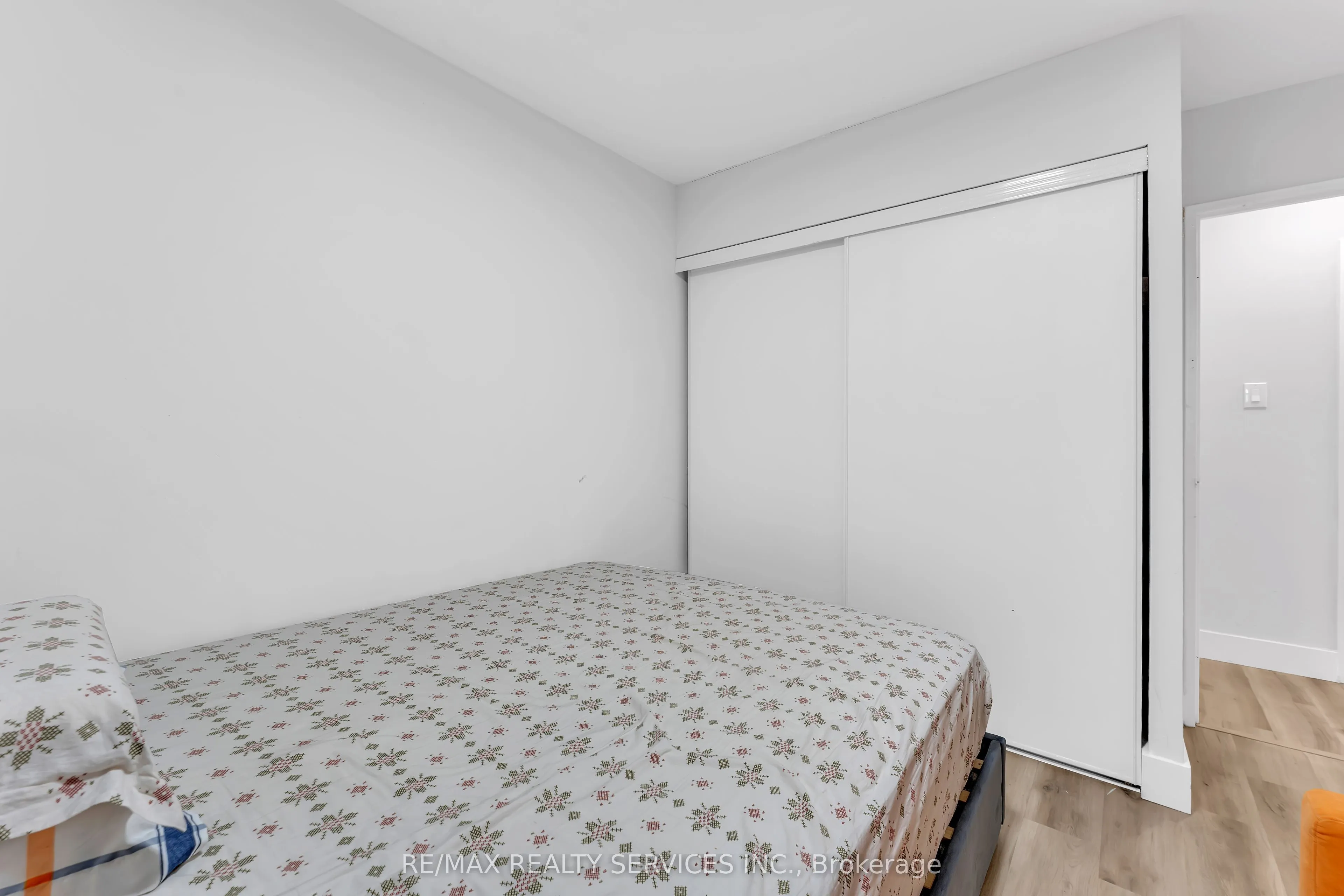 3555 Derry Road E #1006