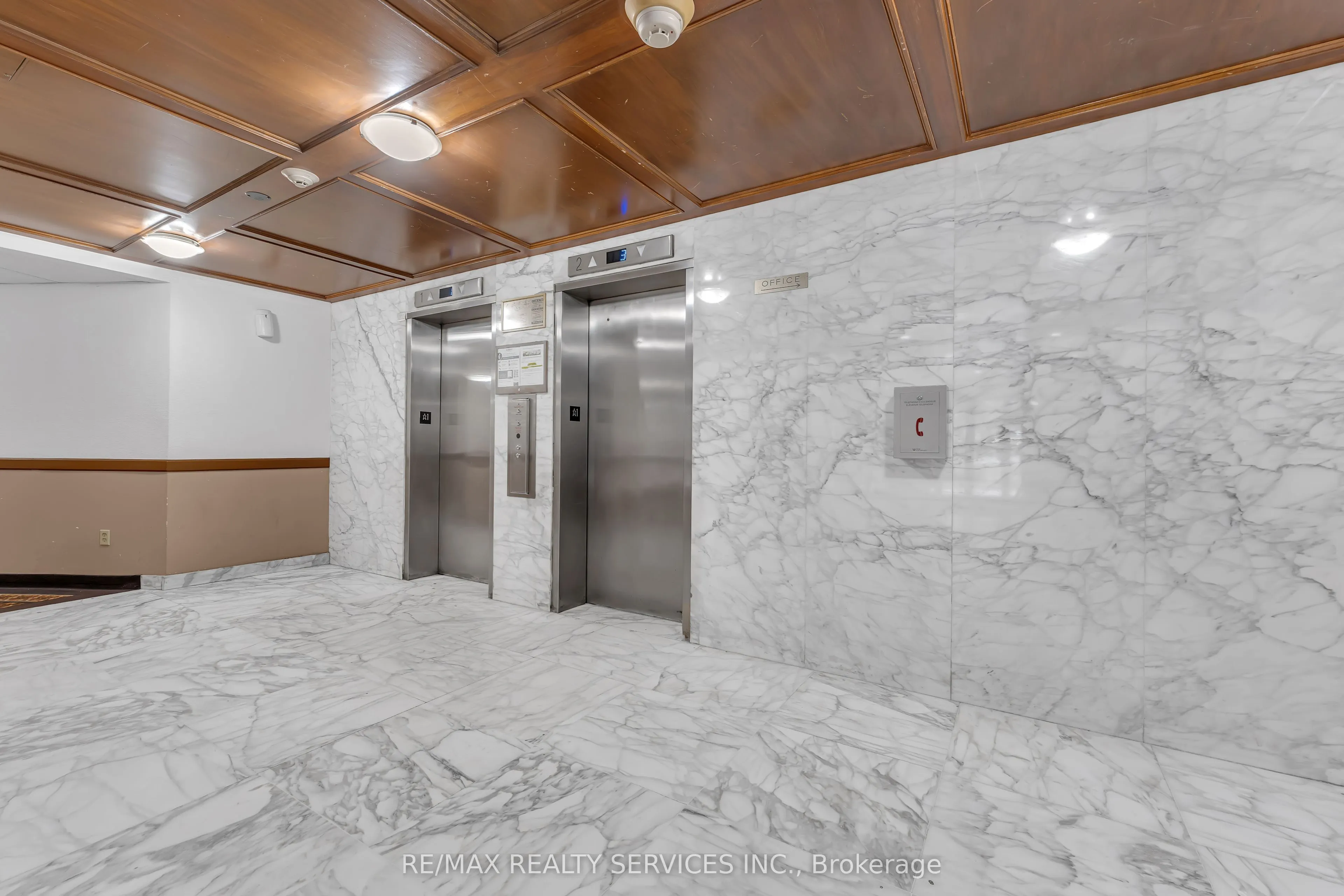 3555 Derry Road E #1006