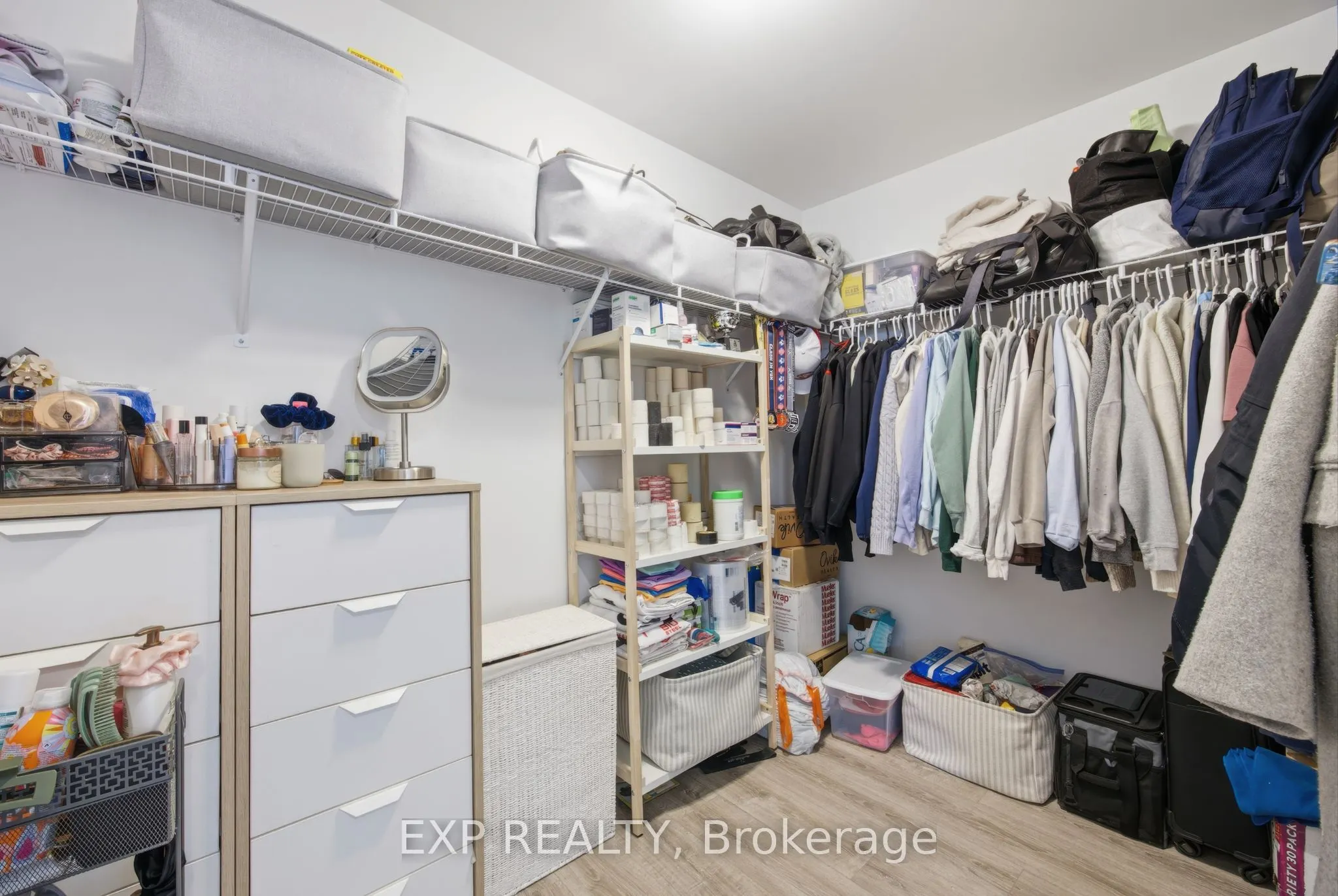 25 neighbourhood Lane #404