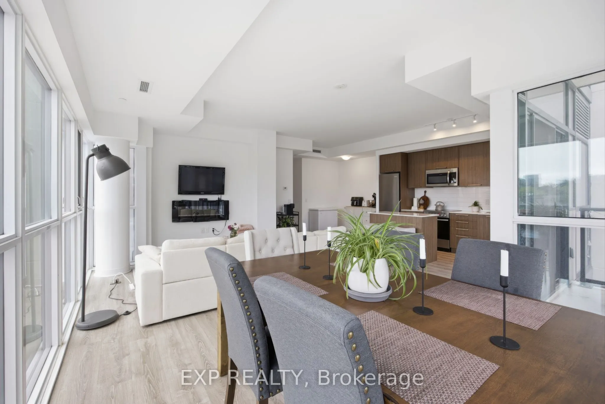 25 neighbourhood Lane #404
