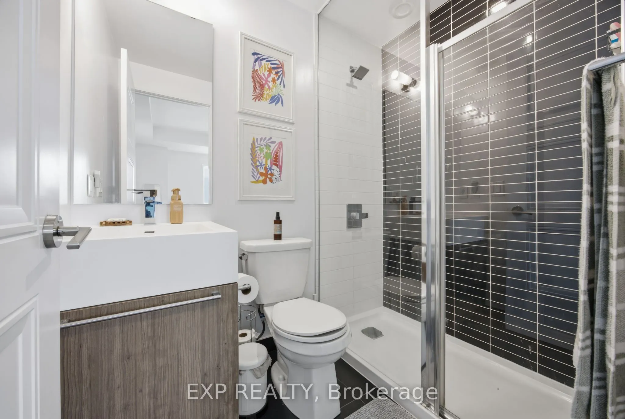 25 neighbourhood Lane #404