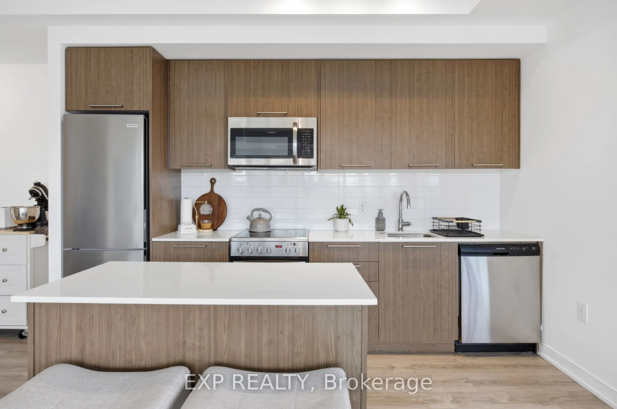 25 neighbourhood Lane #404