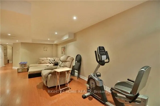 5162 Falconcrest Drive