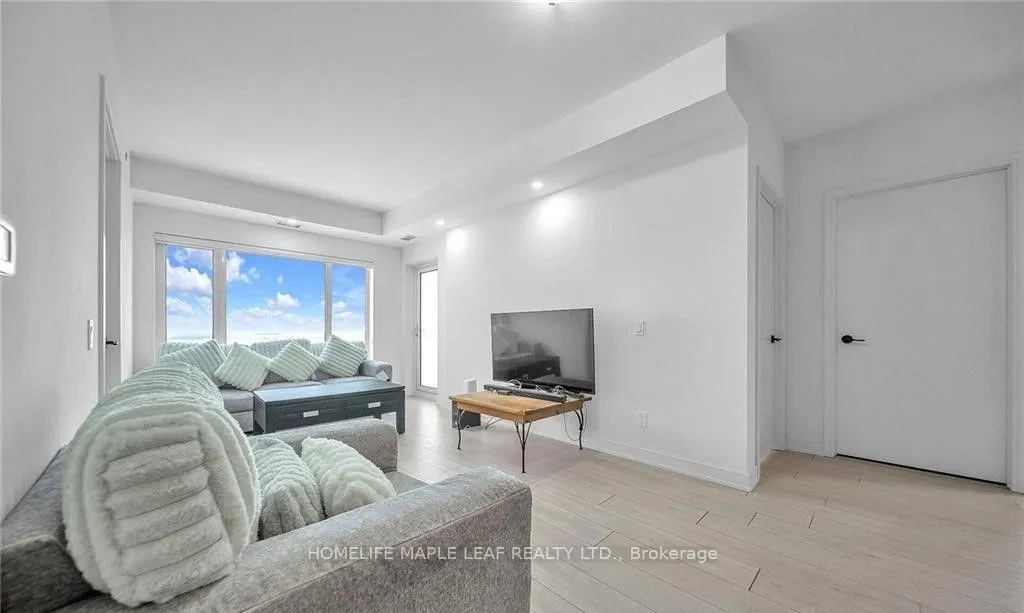 8010 Derry Road #1402