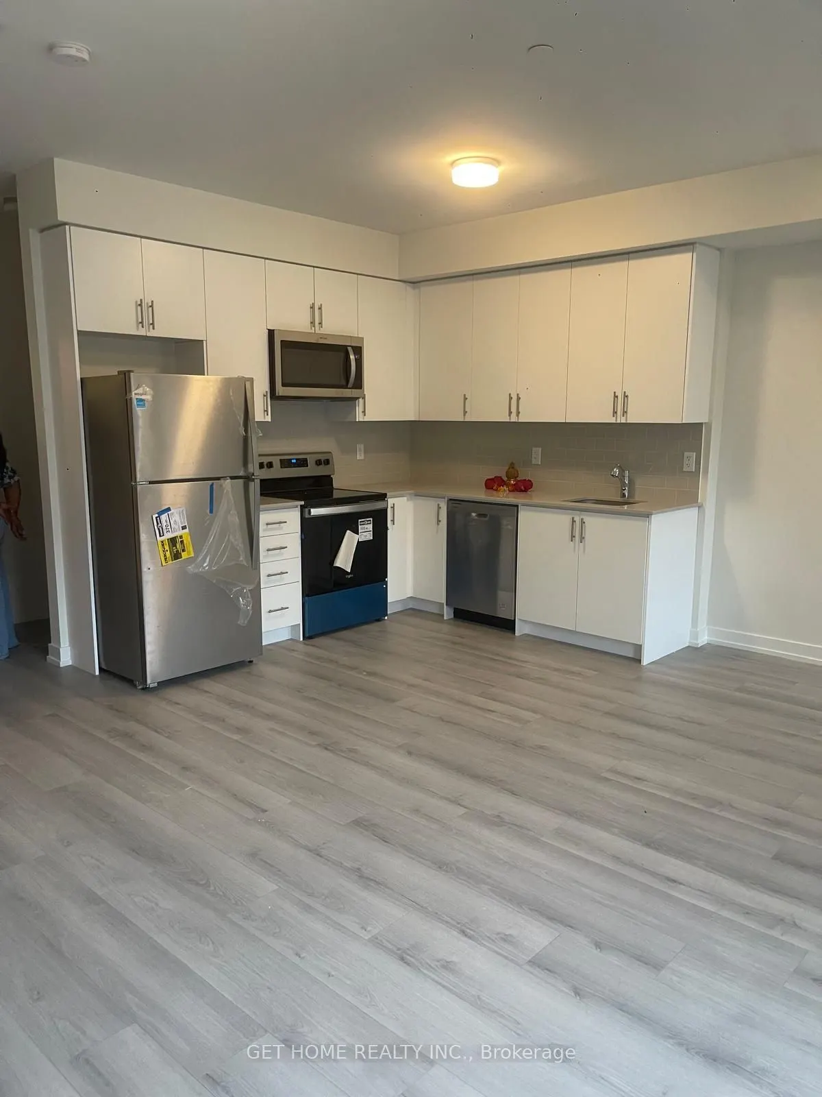 3540 colonial Drive #3